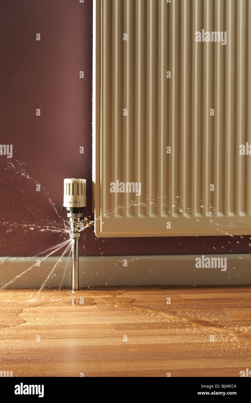 Copper pipe radiator hires stock photography and images Alamy