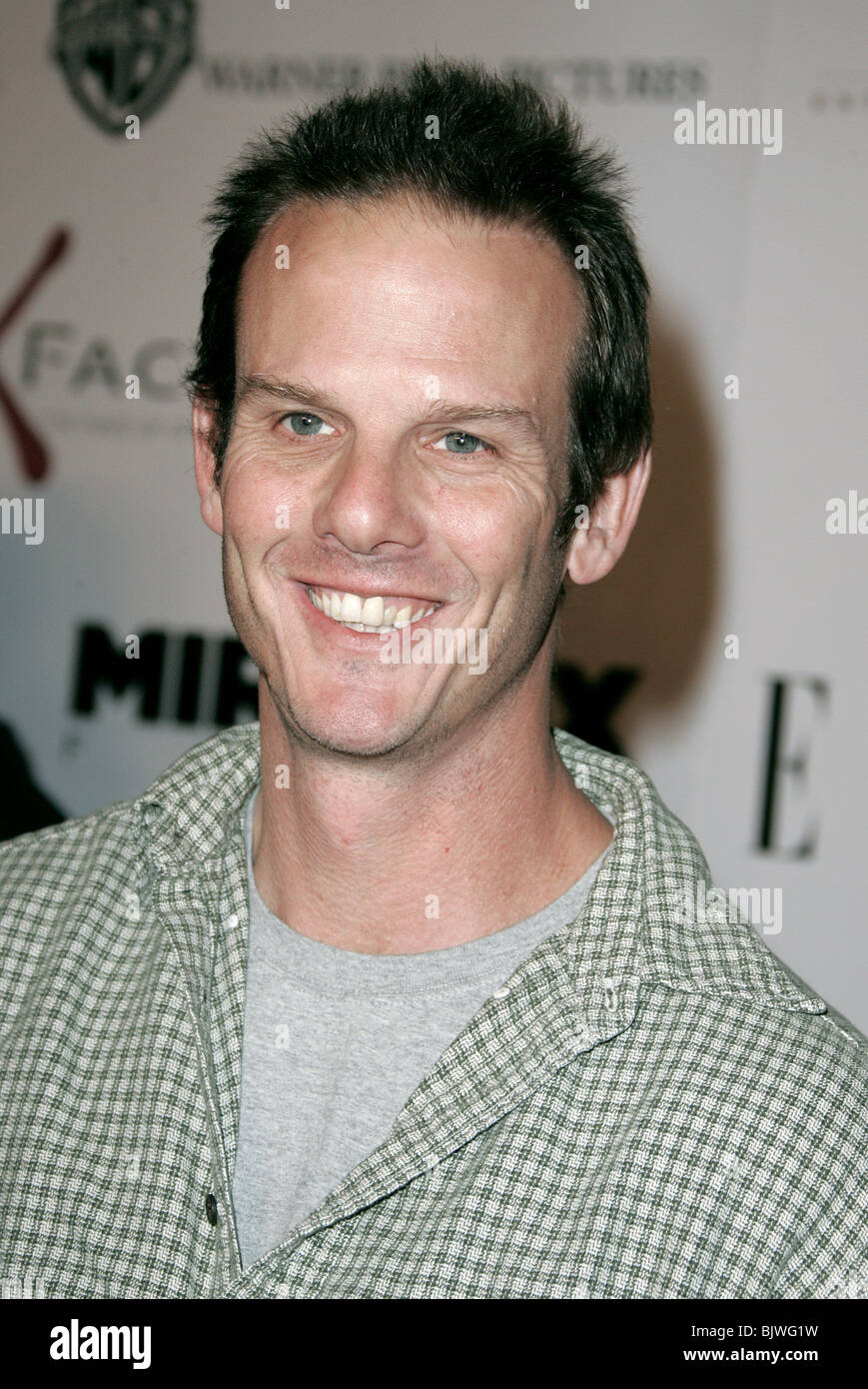 PETER BERG THE AVIATOR FILM PREMIERE CHINESE THEATRE HOLLYWOOD LOS