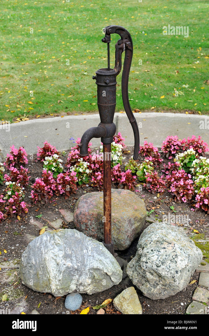 Old well pump hires stock photography and images Alamy