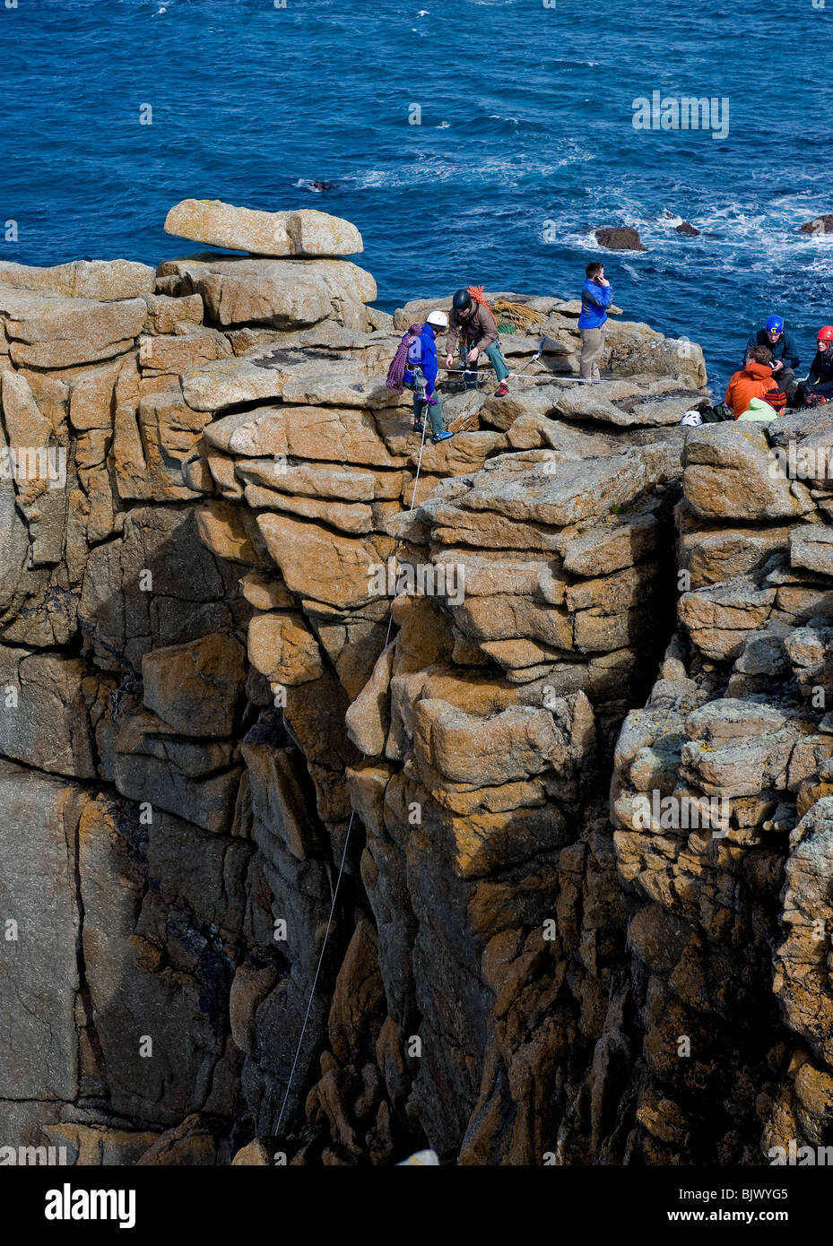 Cliff rocks rugged sea portrait wp hi-res stock photography and images ...
