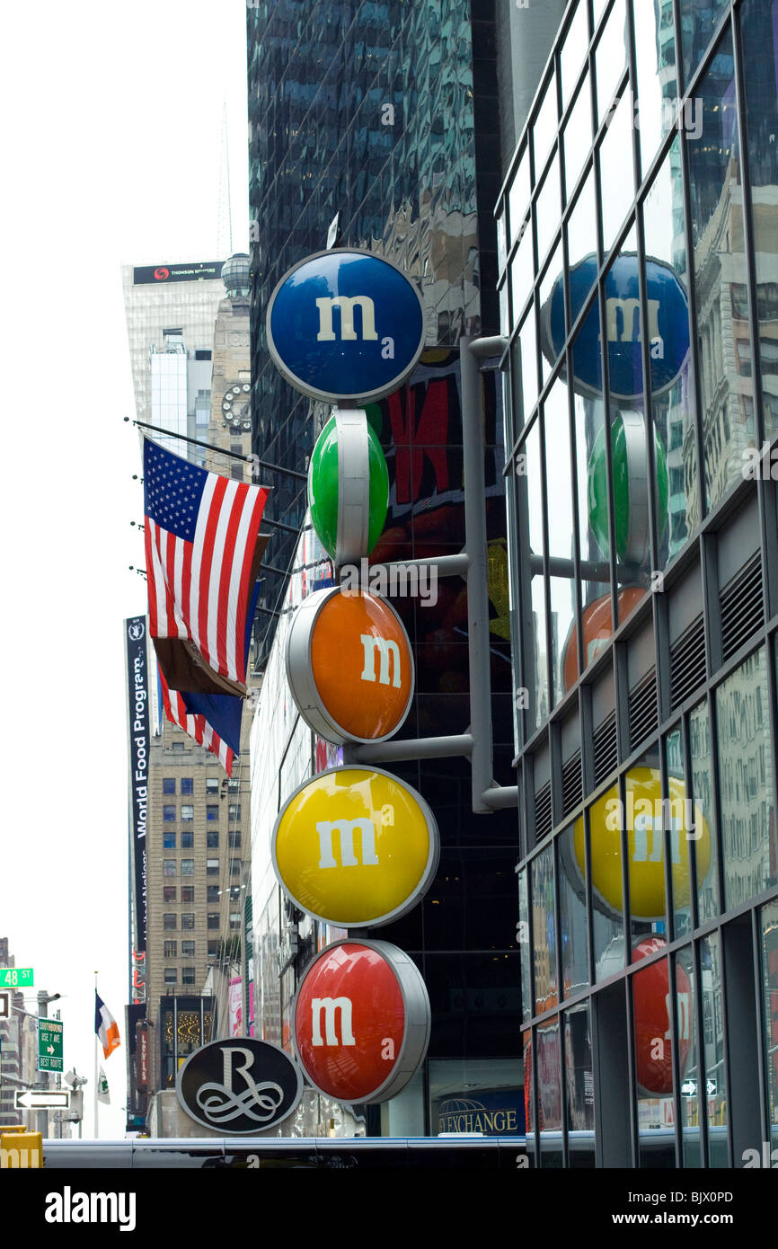 M & M sign, between Broadway and Times Square New York City Stock Photo