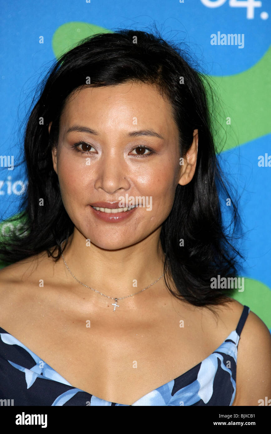 Joan chen hi-res stock photography and images - Alamy
