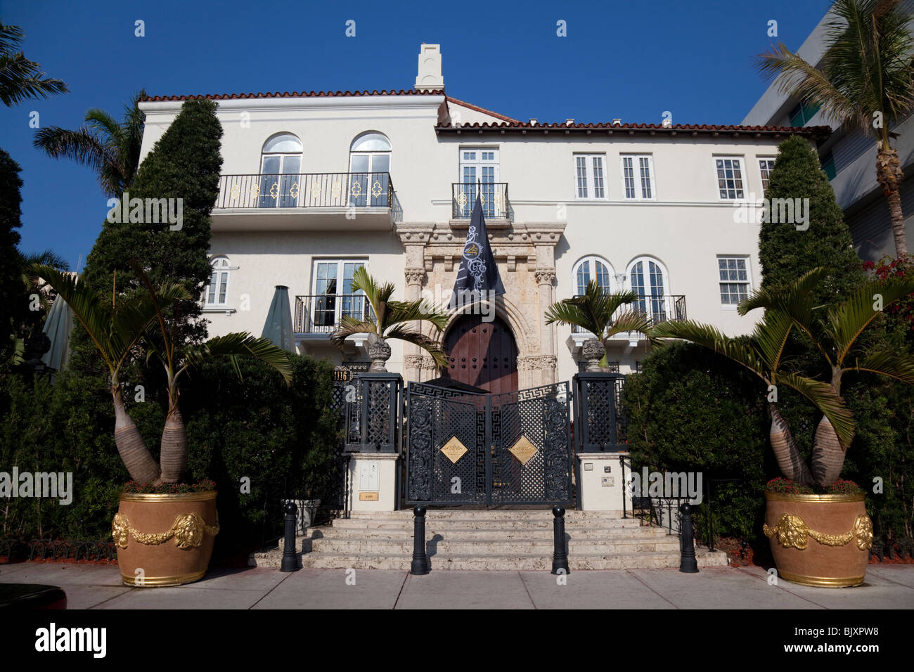 Casa Casuarina or Amsterdam Palace (Versace Mansion) 1114 Ocean Drive, Miami Beach, Florida, USA Stock Photo