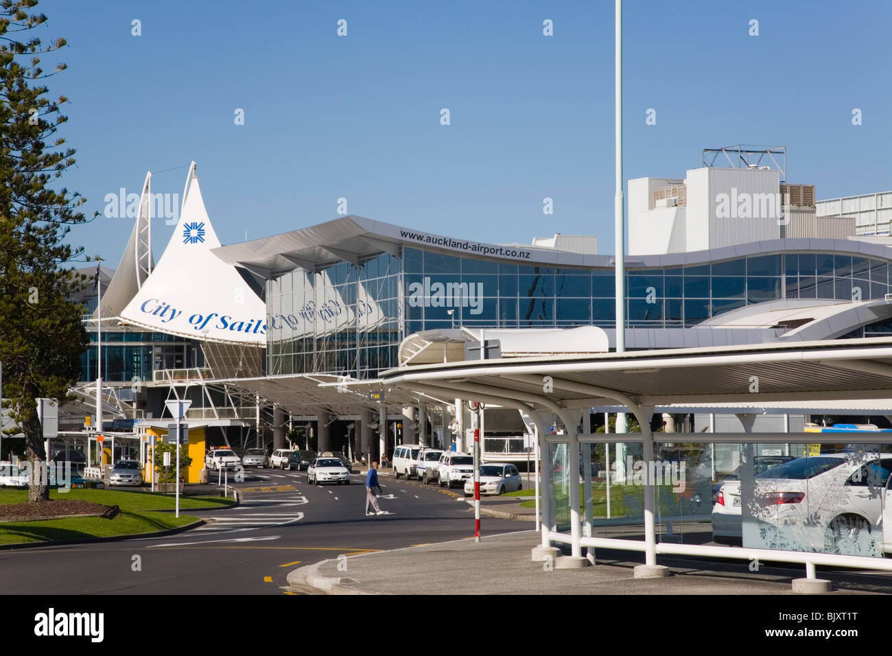 International Airport arrivals and departures terminal buildings. Auckland, New Zealand Stock Photo