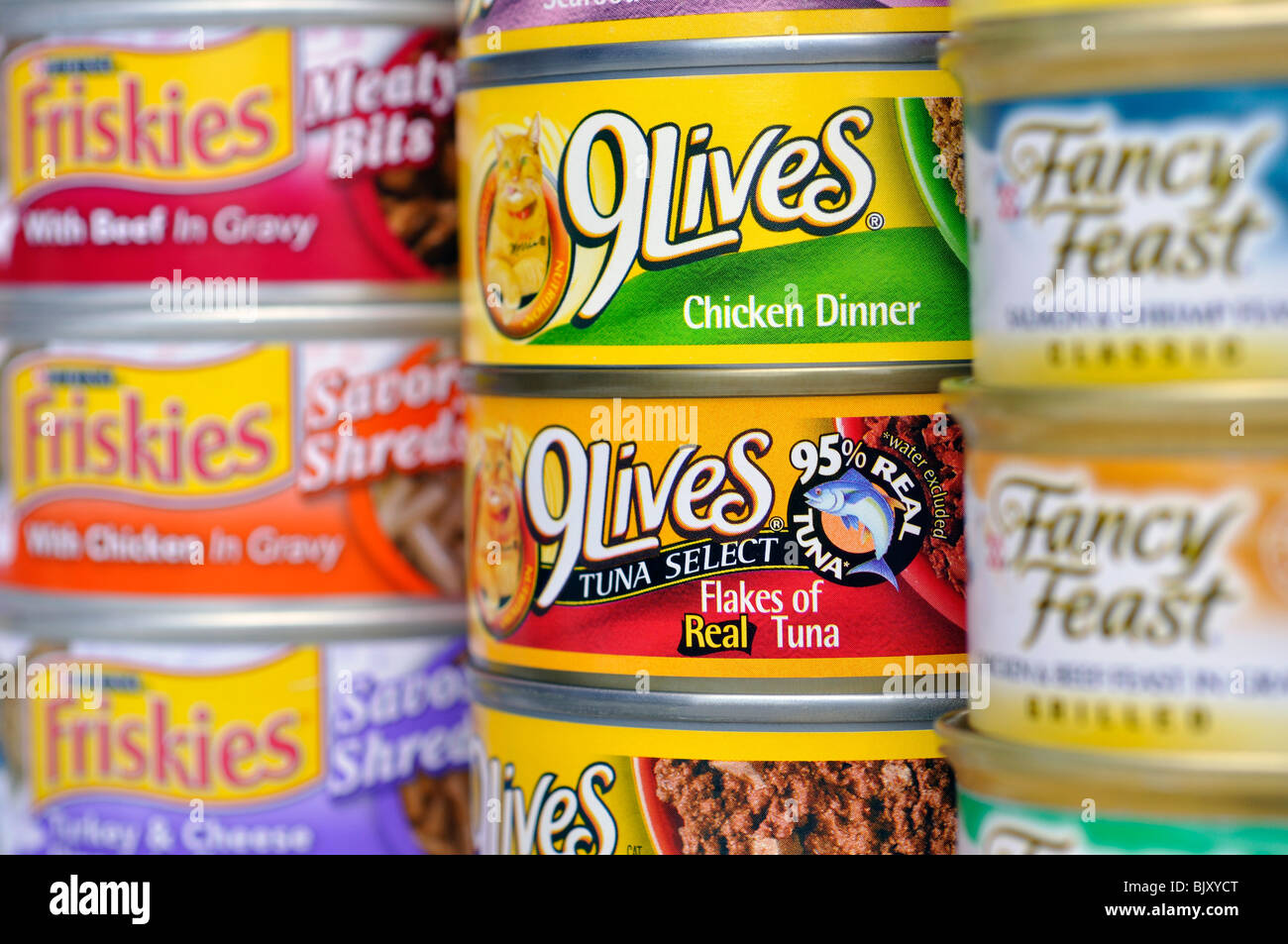 Fancy feast cat food hires stock photography and images Alamy