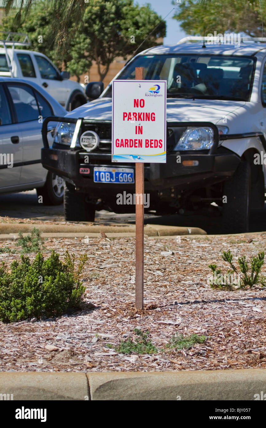 No Parking in Garden Beds sign in Rockingham, Western Australia Stock Photo