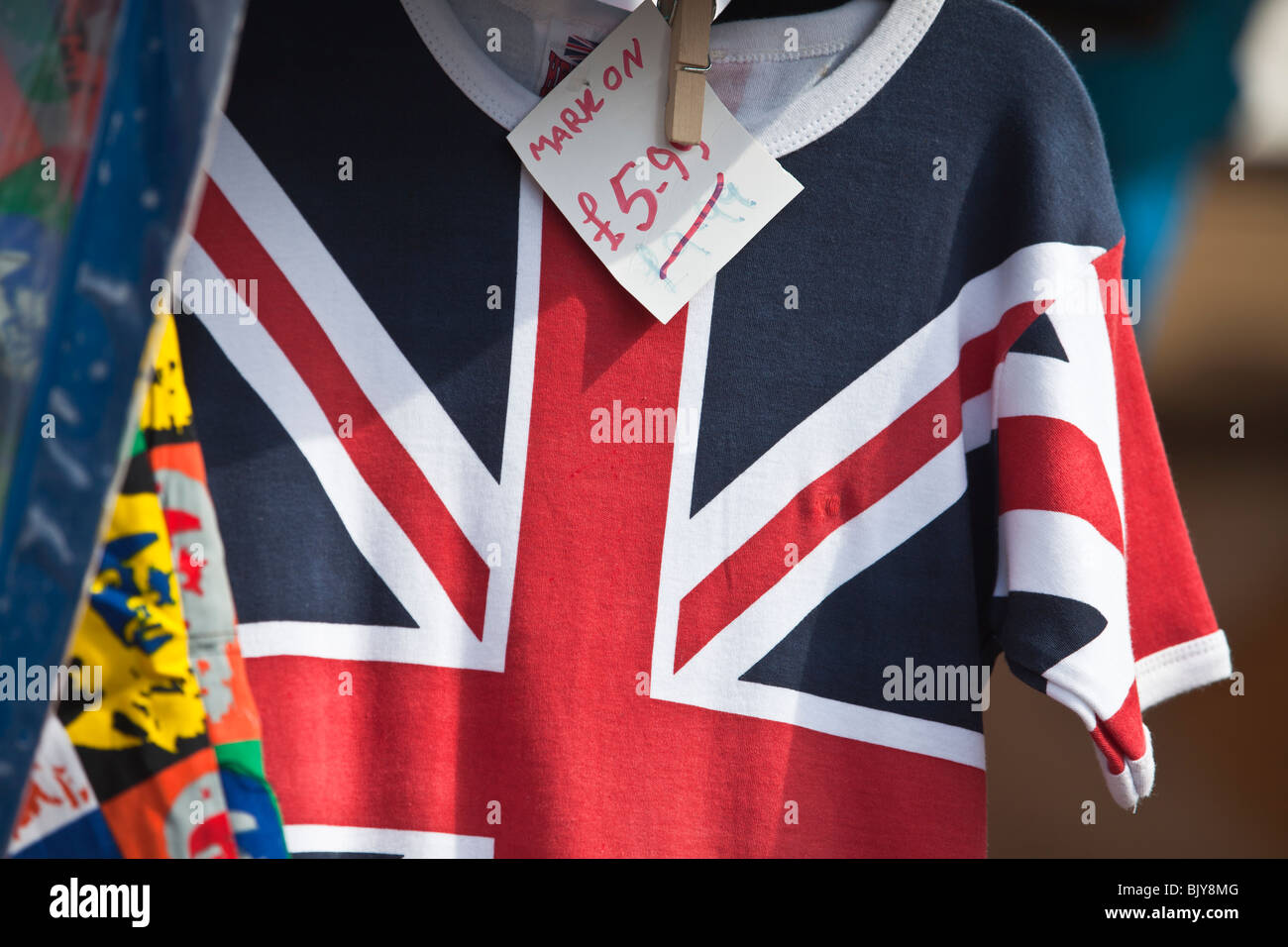 Union Jack T shirt on sale in a market Stock Photo