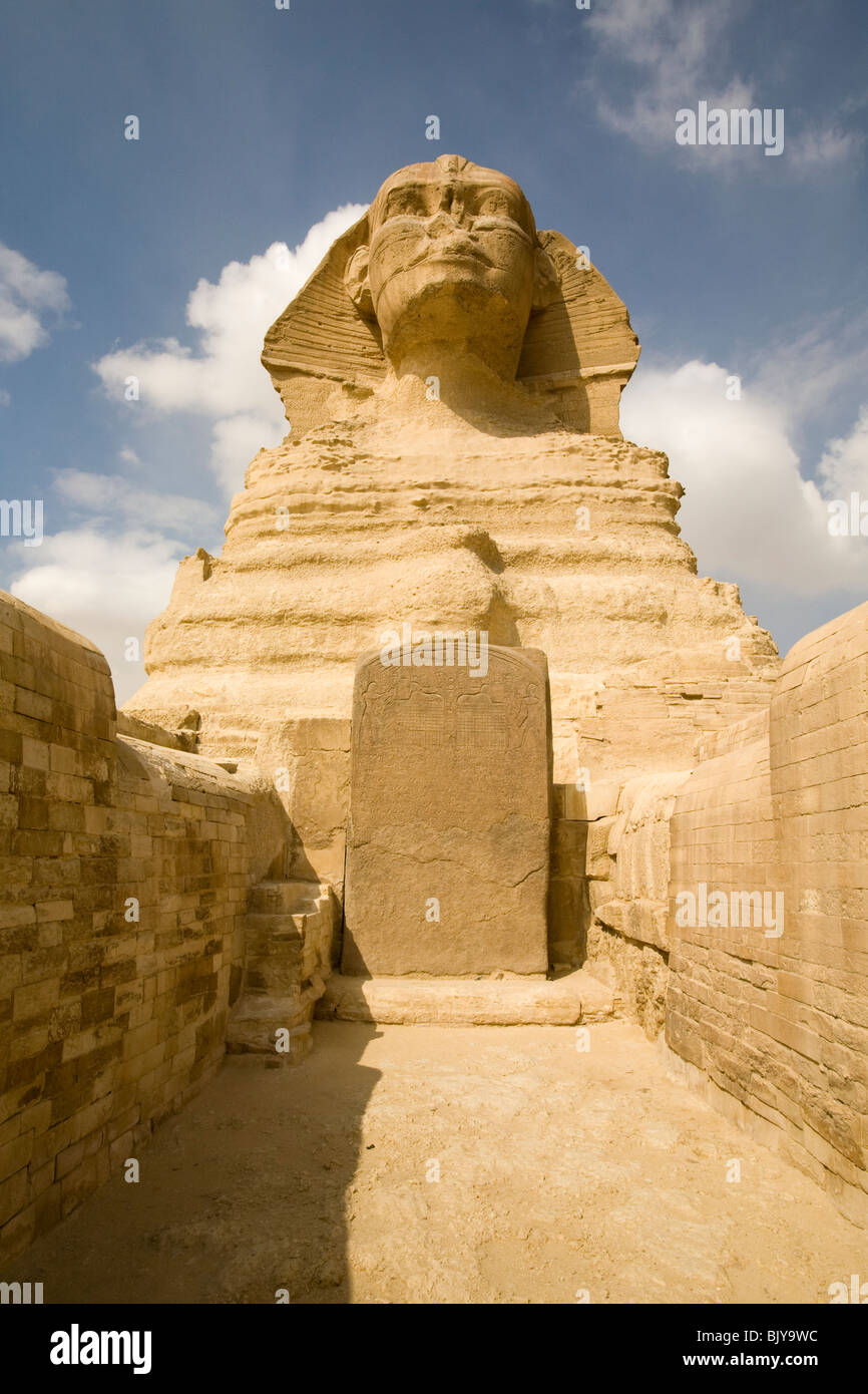 The Dream Stele of Thuthmosis IV between the paws of the Sphinx as ...