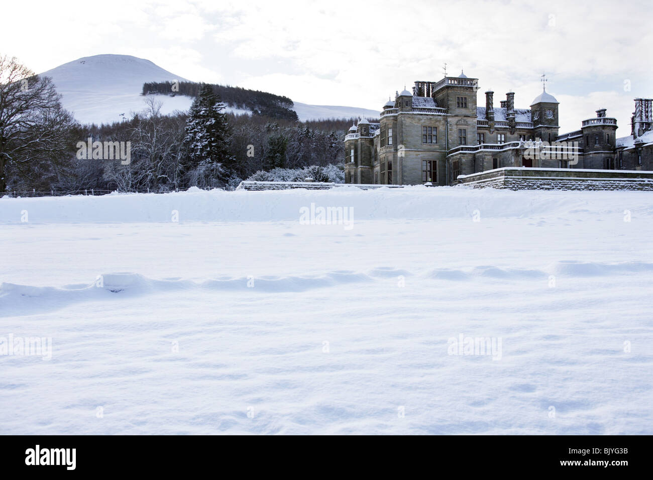 Falkland House School with East Lomond in the background Stock Photo