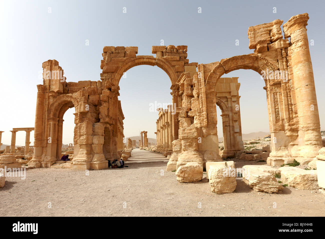 Palmyra Syria entrance to the great colonnade Stock Photo