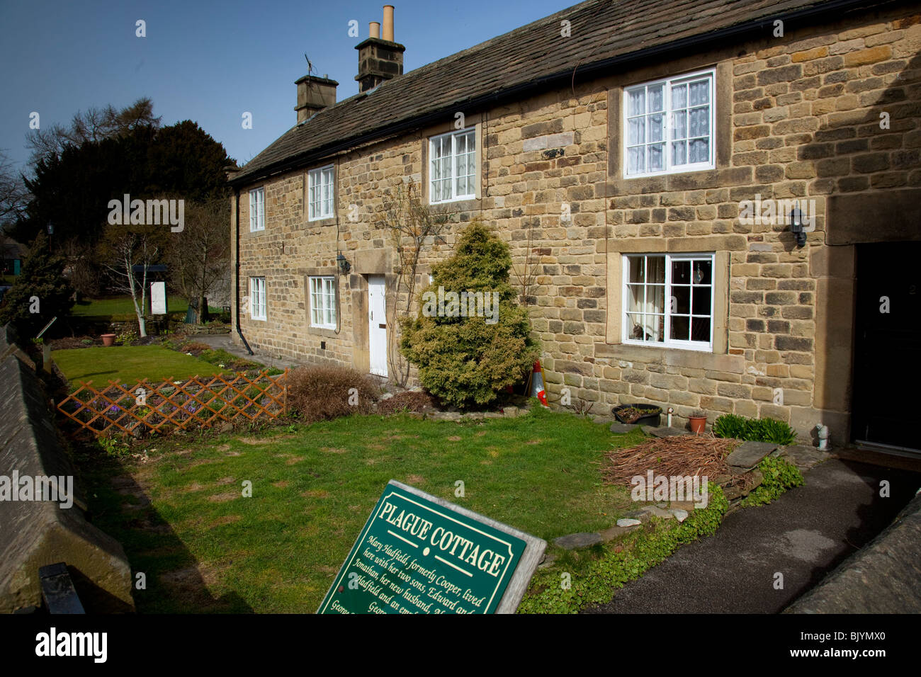 Plague Cottages In The Village Of Eyam Derbyshire England Uk