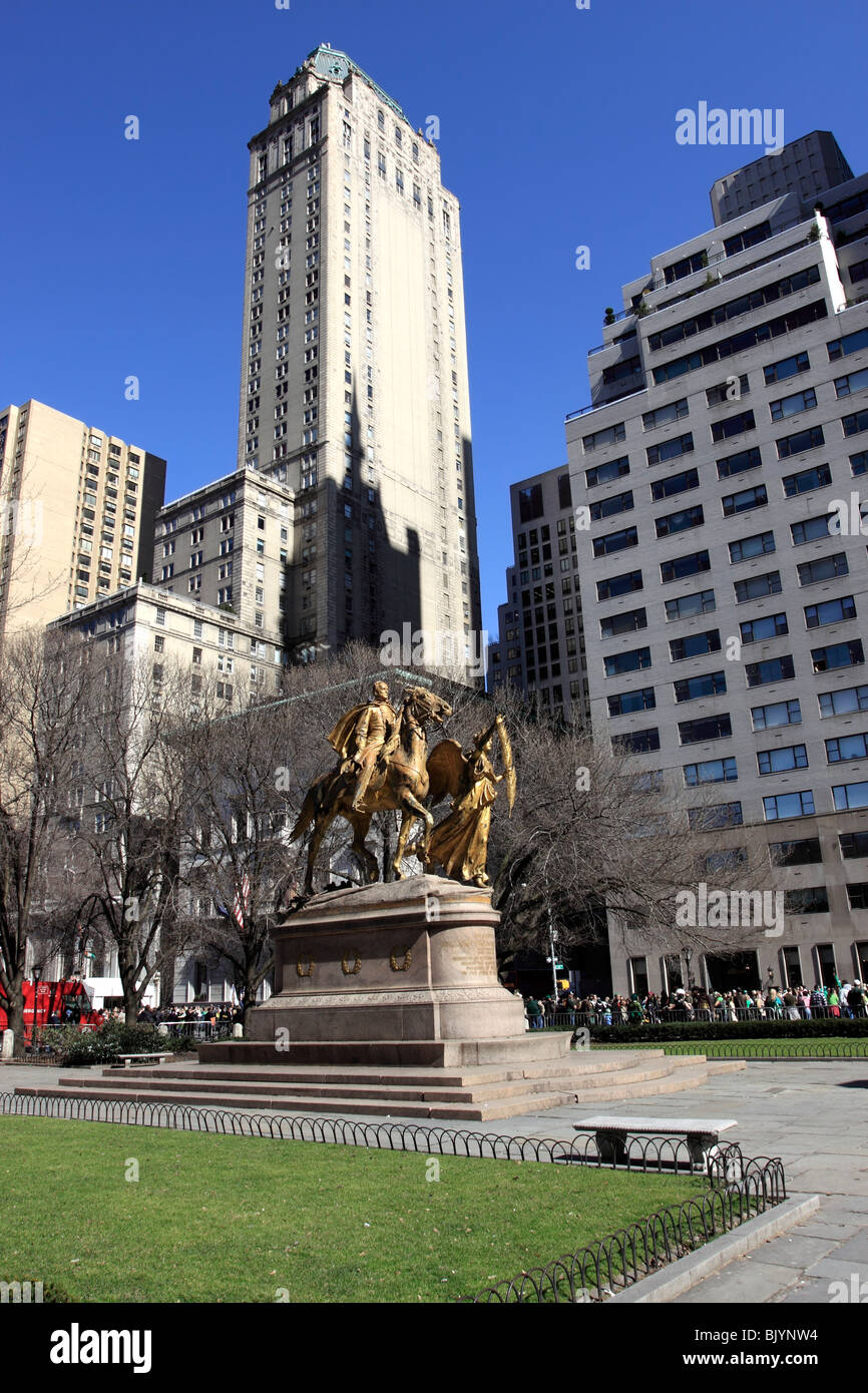 Statue of Union Civil War General William Tecumseh Sherman, Grand Army Plaza, Central Park So. at 59th and 5th Ave New York City Stock Photo