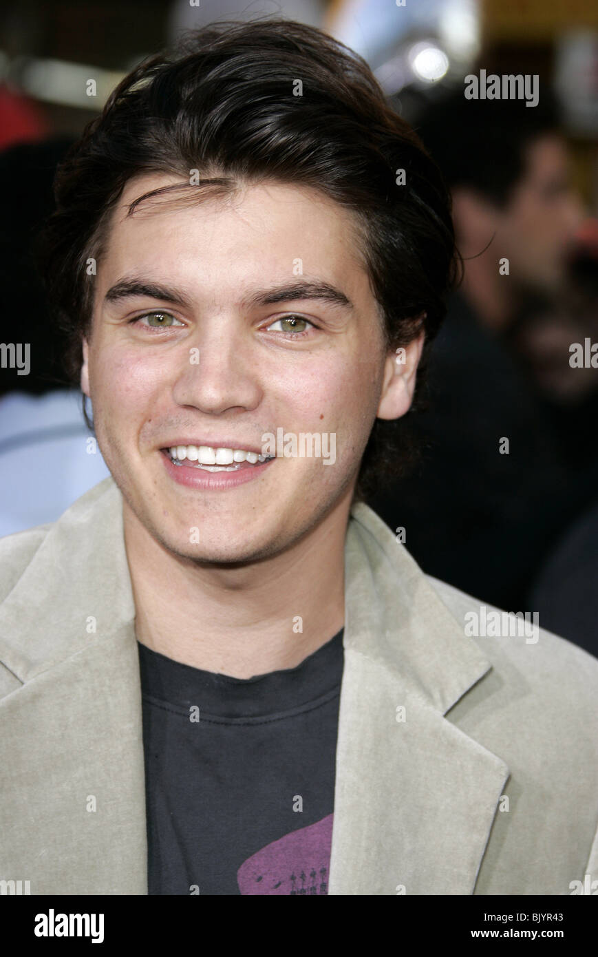 EMILE HIRSCH WAR OF THE WORLDS FAN SCREENI CHINESE THEATRE HOLLYWOOD LOS ANGELES USA 27 June 2005 Stock Photo