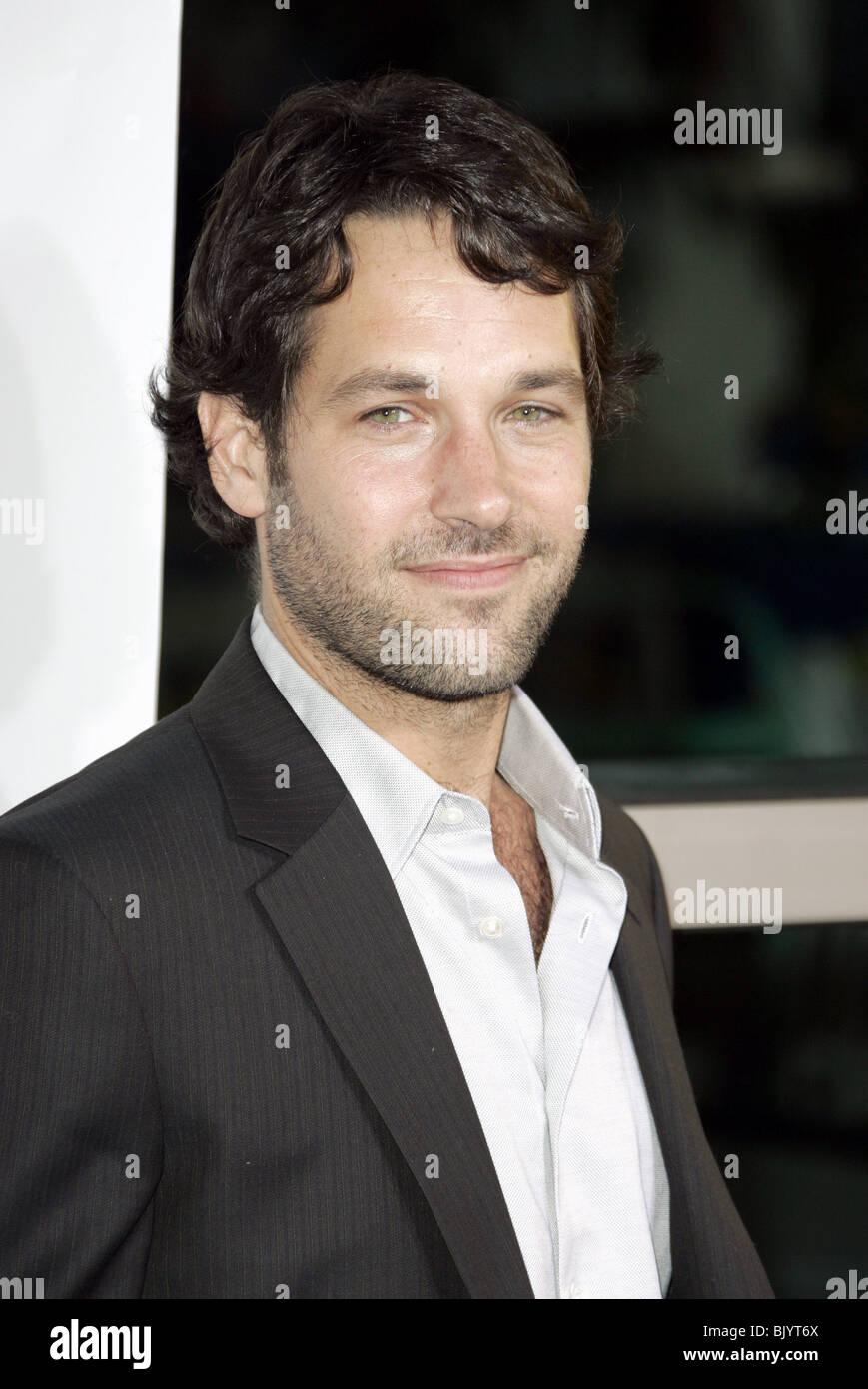 PAUL RUDD THE 40 YEAR-OLD VIRGIN WORLD CINERAMA DOME HOLLYWOOD LOS ANGELES USA 11 August 2005 Stock Photo