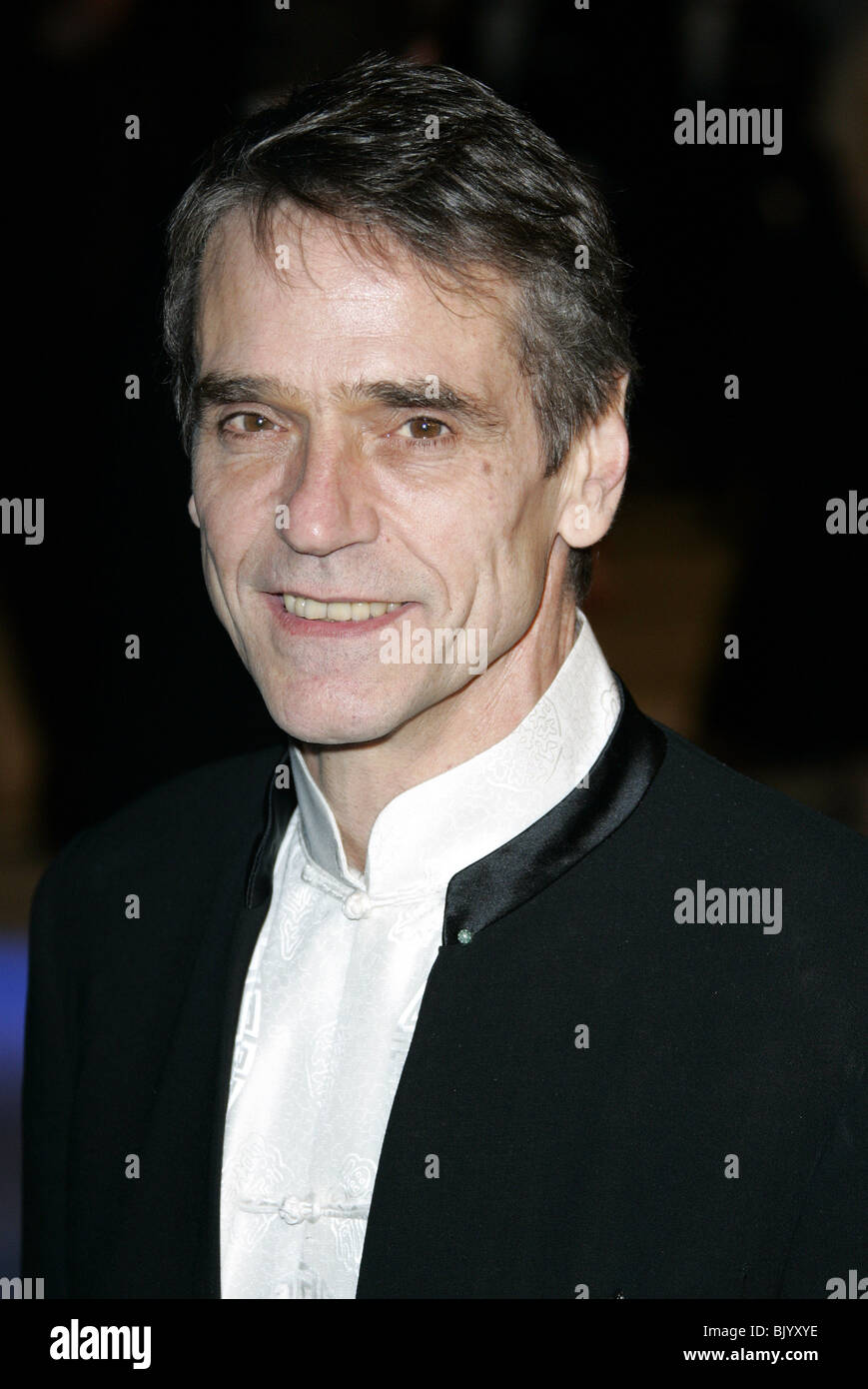 jeremy-irons-vanity-fair-oscar-party-2005-mortons-west-hollywood-la-usa