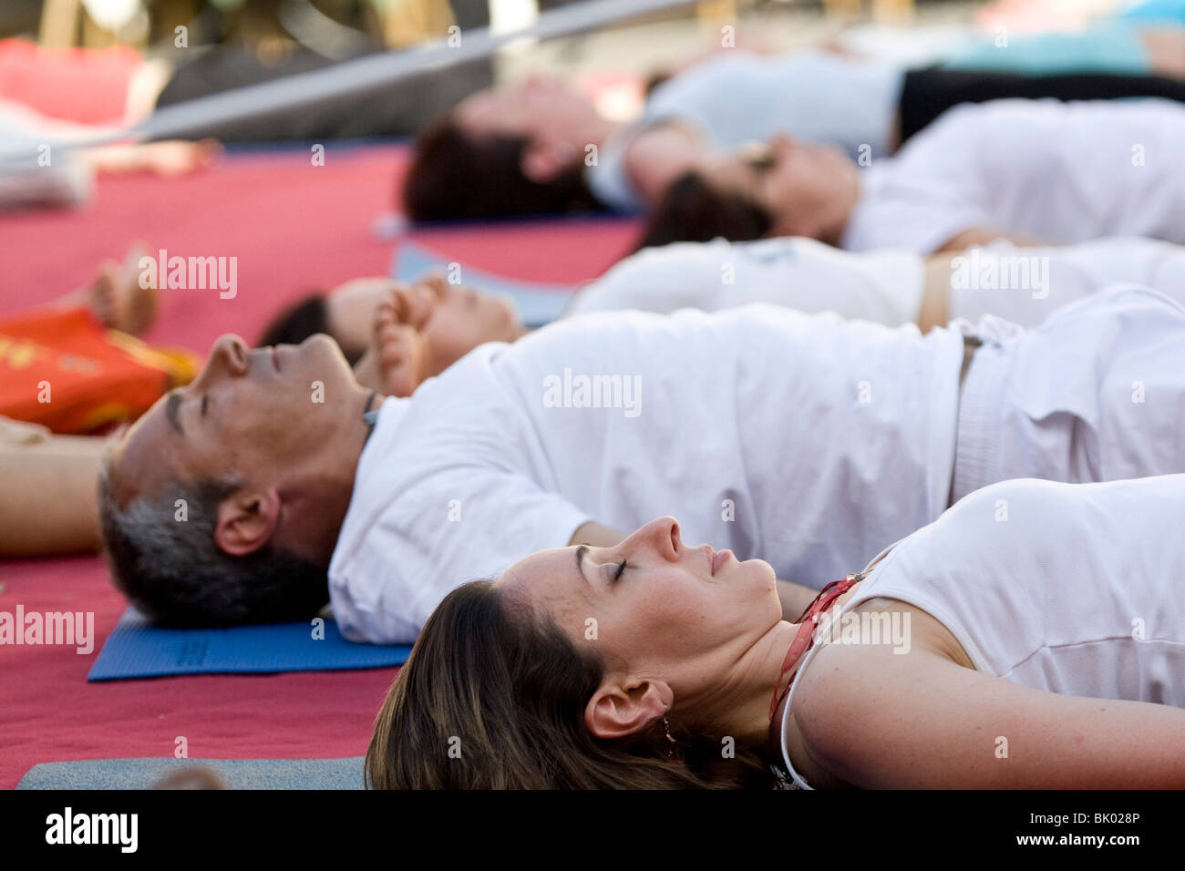 Italy, Rome, Piazza Navona, Public Yoga class Stock Photo Alamy