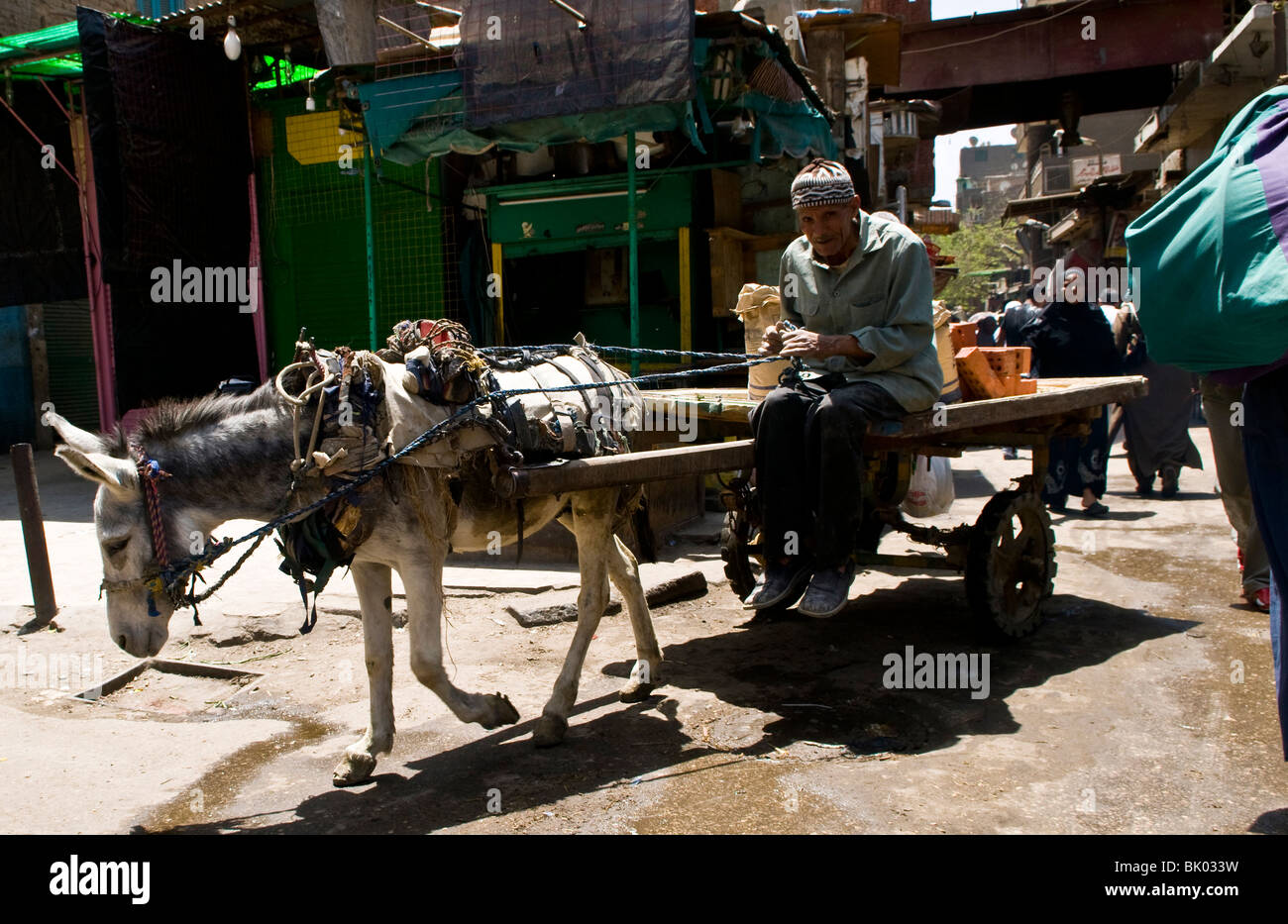 Donkey cart in streets hi-res stock photography and images - Alamy