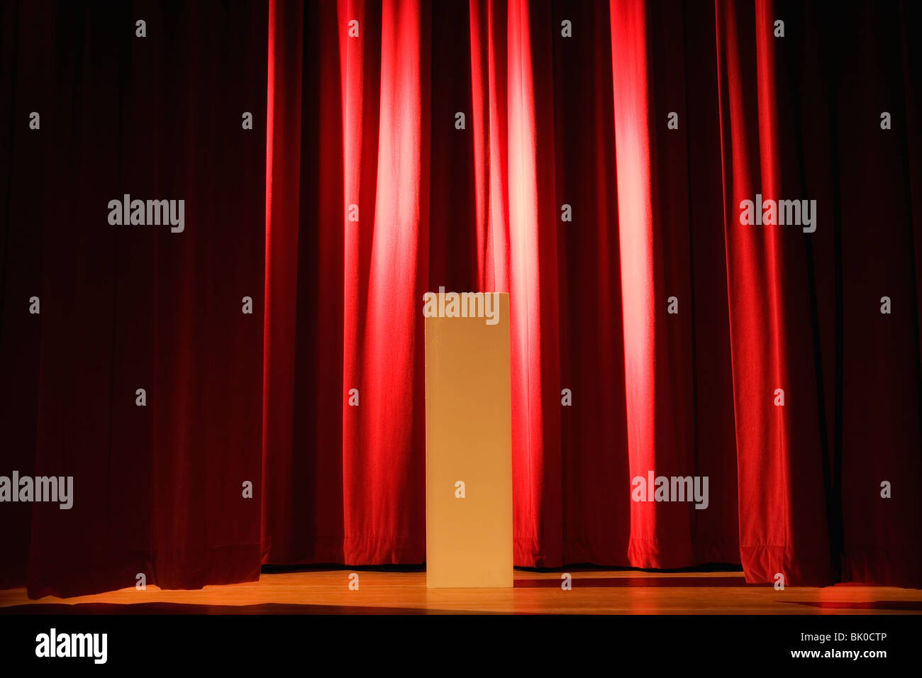 Theater stage lighting hires stock photography and images Alamy