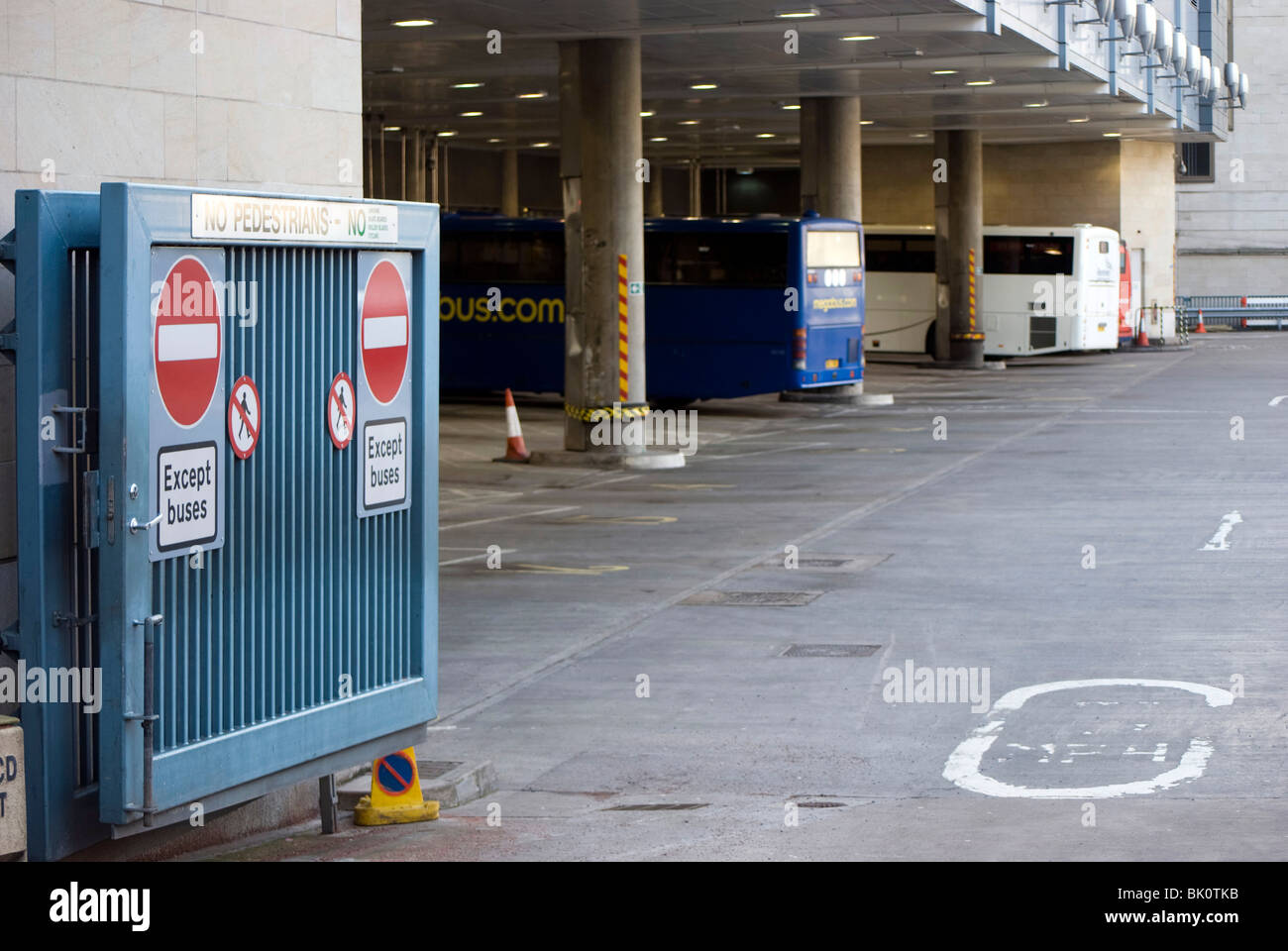 Edinburgh Bus Station, Scotland Stock Photo Alamy