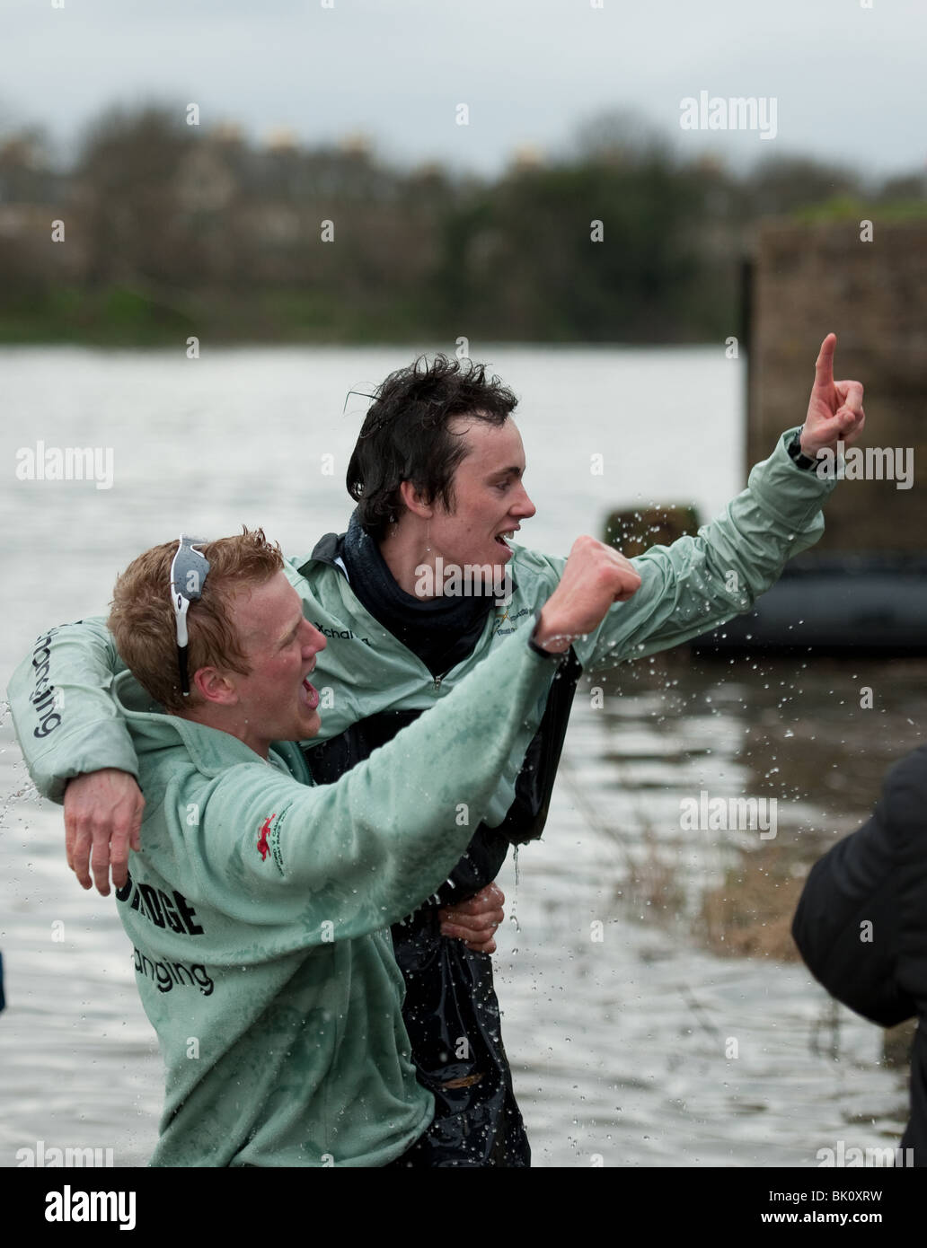 03/04/2010. The 156th Xchanging University Boat Race between Oxford University and Cambridge University Stock Photo