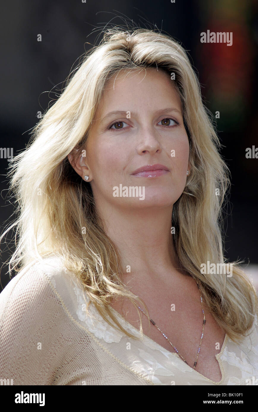 PENNY LANCASTER ROD STEWART HOLLYWOOD WALK OF FAME HOLLYWOOD LOS