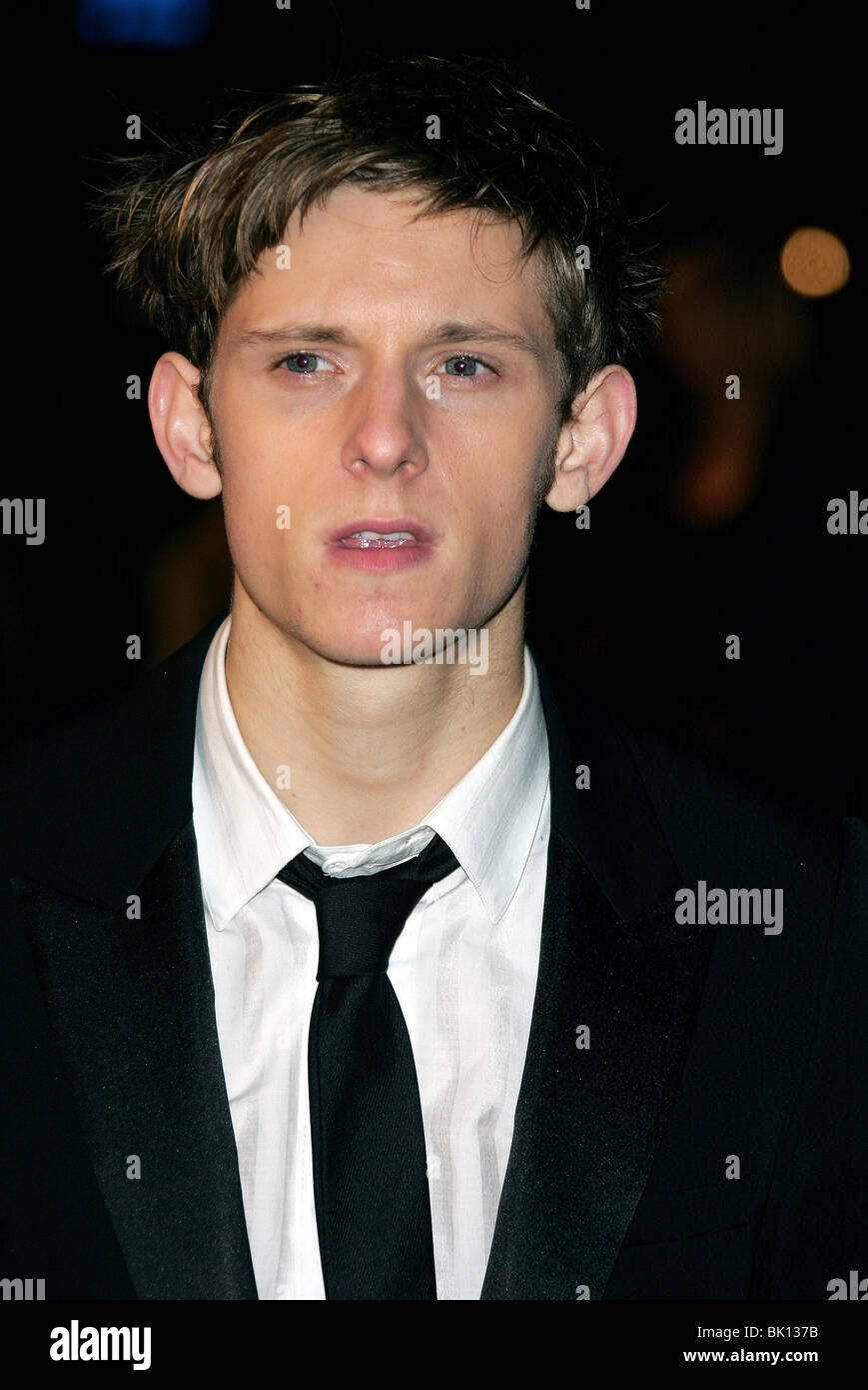 JAMIE BELL KING KONG FILM PREMIER ODEON LEICESTER SQUARE LONDON ENGLAND