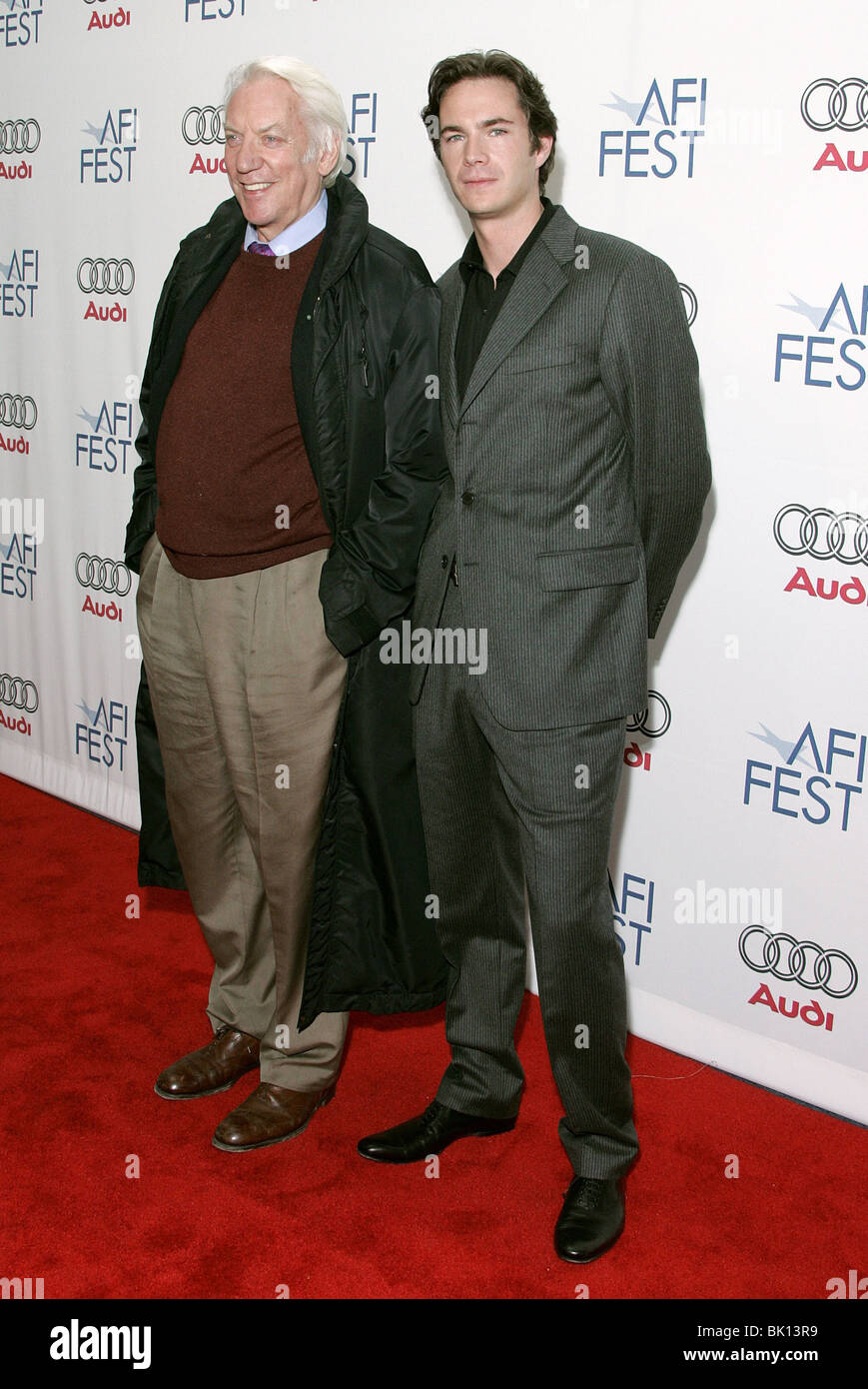 DONALD SUTHERLAND & JAMES D'ARCY AN AMERICAN HAUNTING PREMIER AFI FEST 2005 ARCLIGHT HOLLYWOOD LOS ANGELES USA 05 November Stock Photo