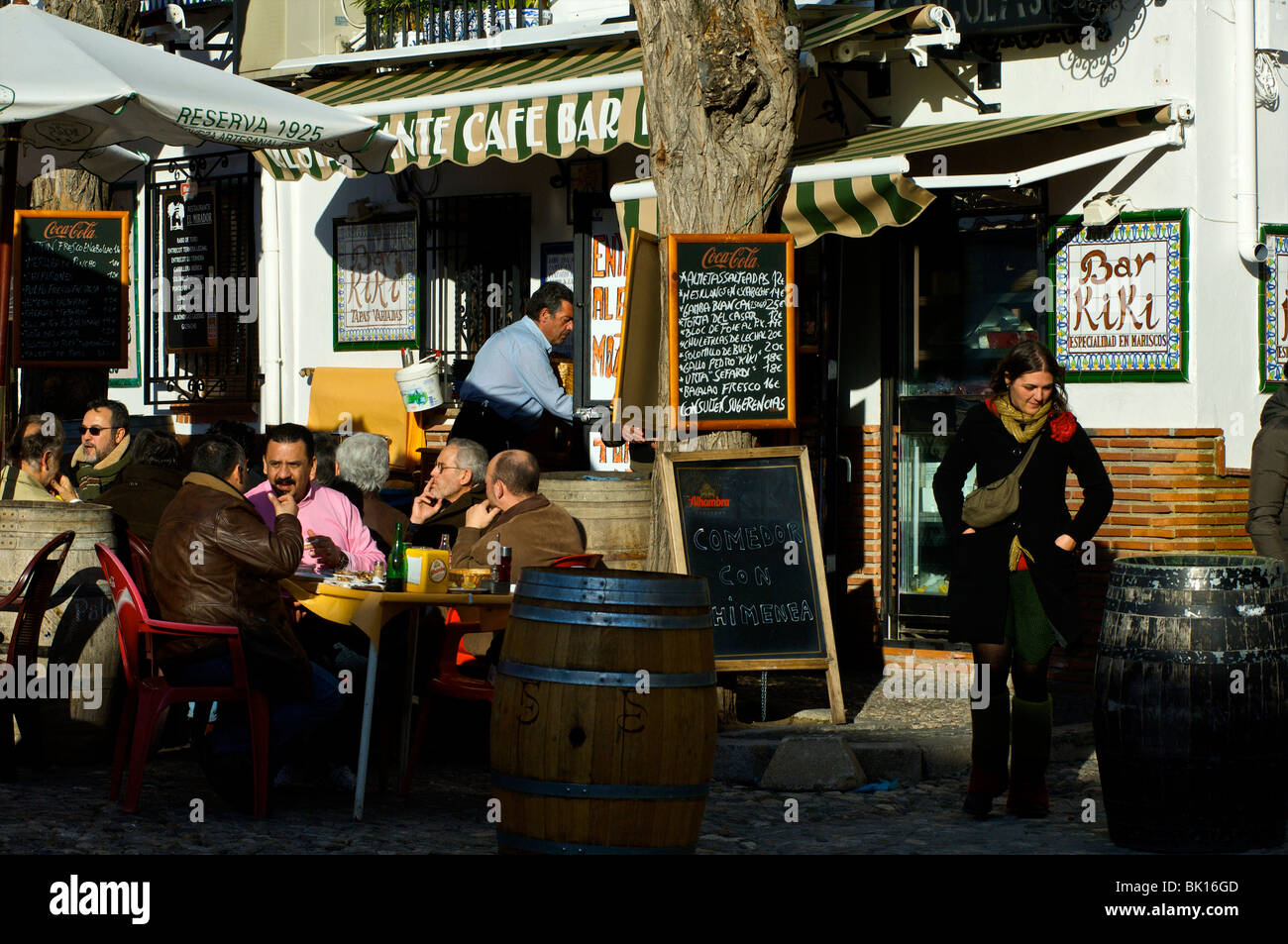 Granada, tourists at bar Kiki in San Nicolas Stock Photo
