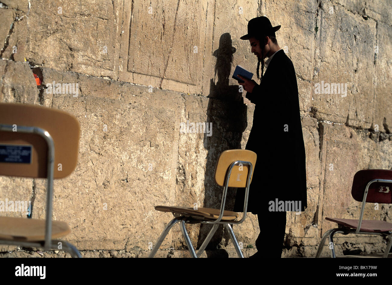 Jerusalem, old city, jew praying at the wailing wall Stock Photo