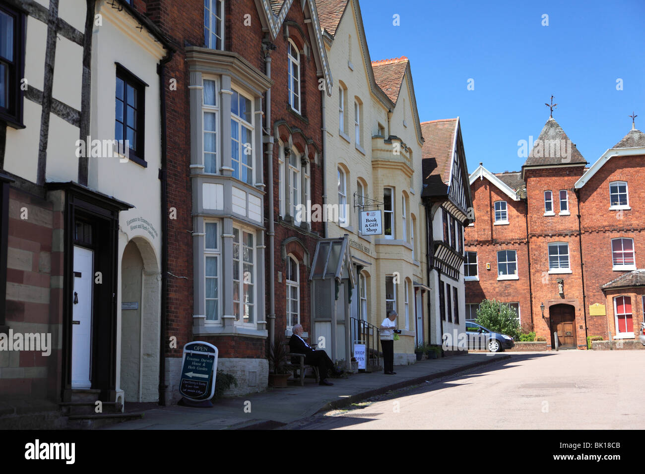 Lichfield Cathedral Close, Lichfield, Staffordshire Stock Photo Alamy