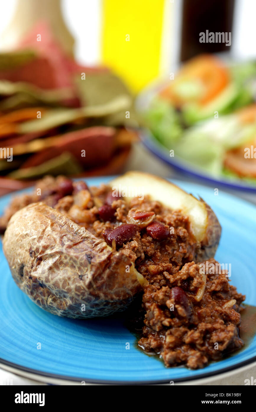 Jacket Potato with Chilli Con Carne Stock Photo Alamy