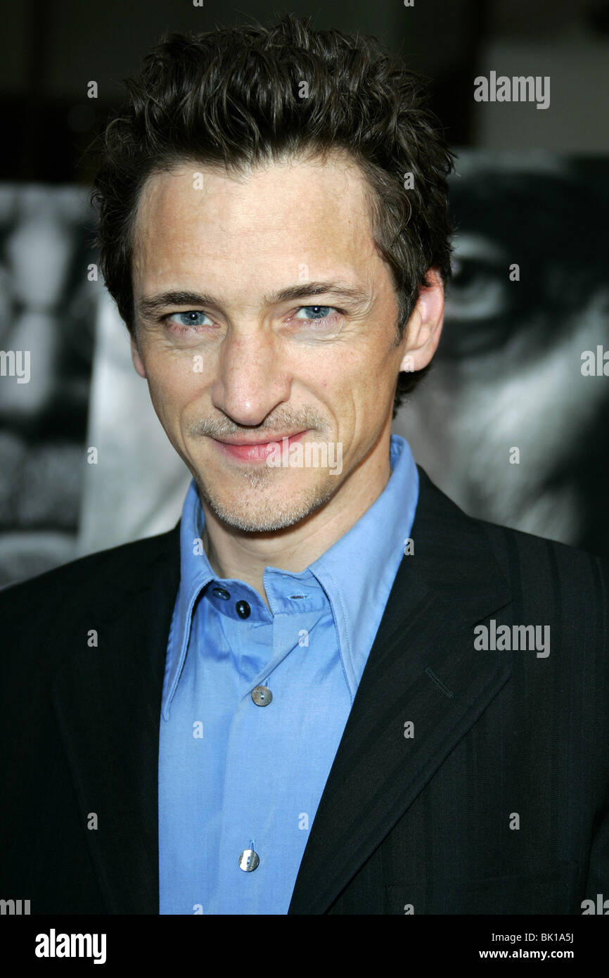 JOHN HAWKES DEADWOOD SEASON 2 PREMIERE CINERAMA DOME HOLLYWOOD LOS ANGELES USA 06 June 2006 Stock Photo