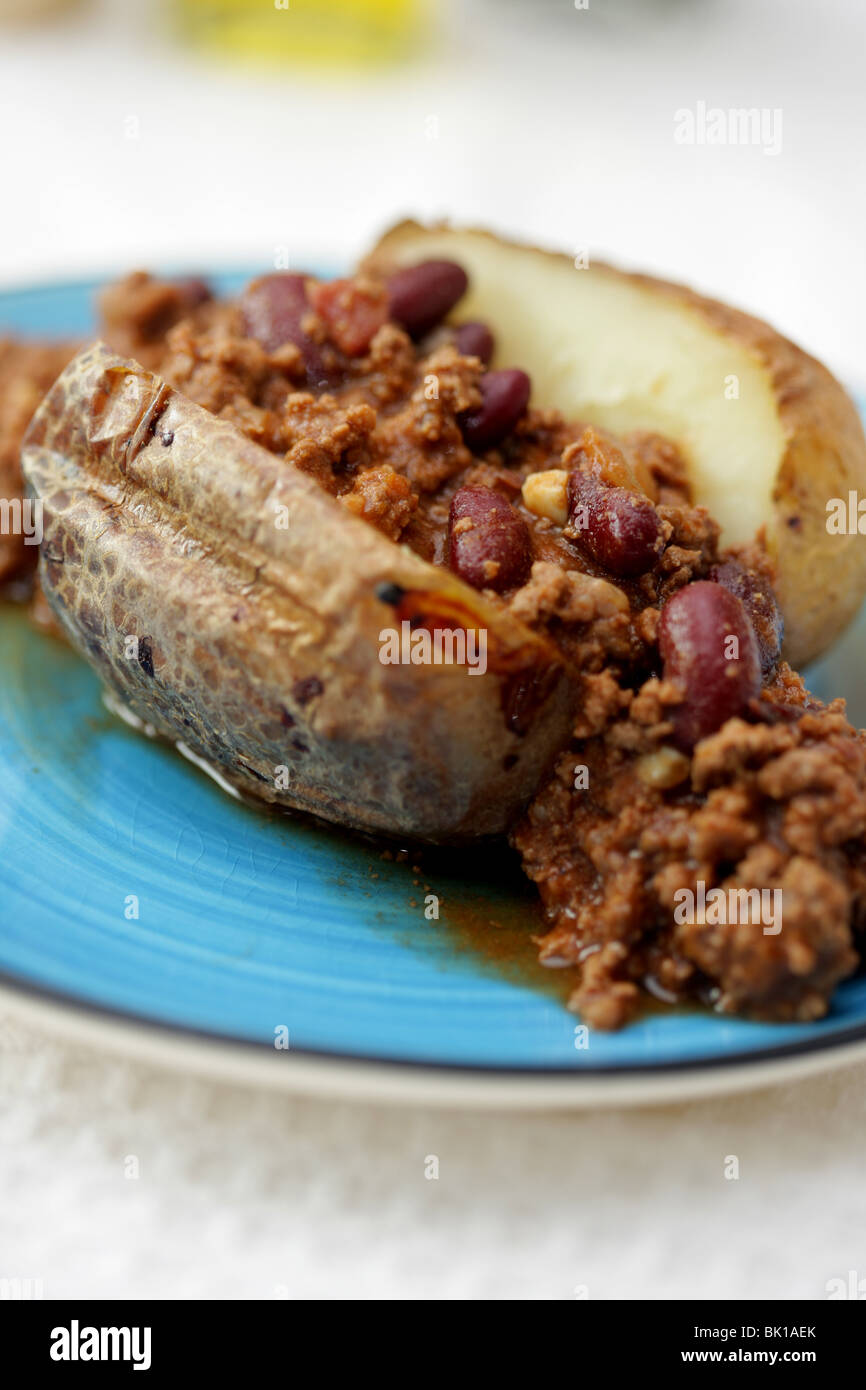 Jacket Potato with Chilli Con Carne Stock Photo Alamy