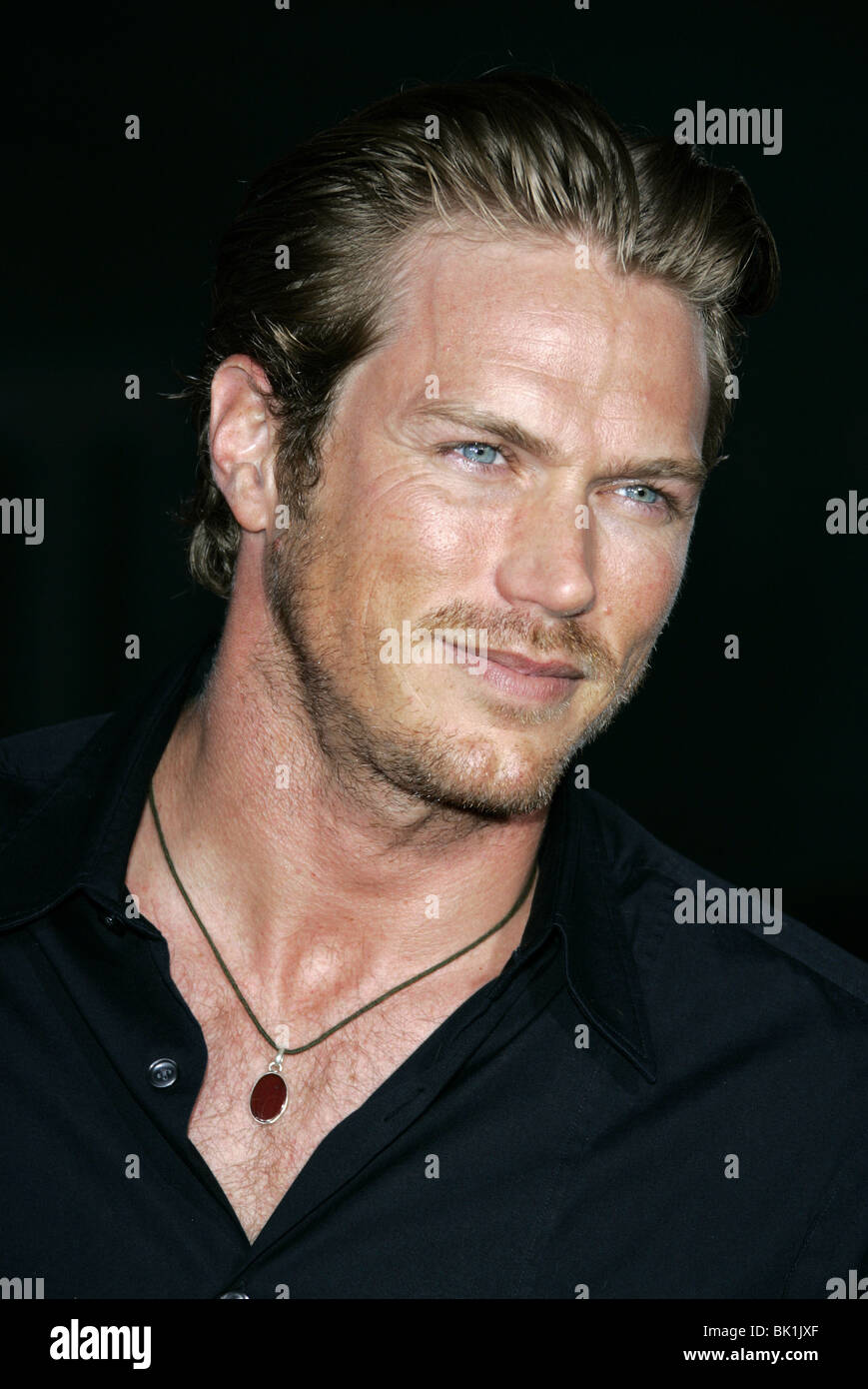 JASON LEWIS CLERKS 2 PREMIERE CINERAMA DOME HOLLYWOOD LOS ANGELES USA 11 July 2006 Stock Photo