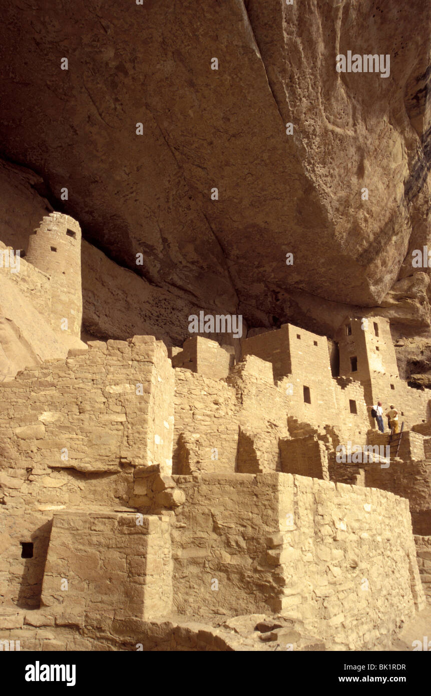 Anazsazi cliff dwellings at Cliff Palace, Mesa Verde National Park ...