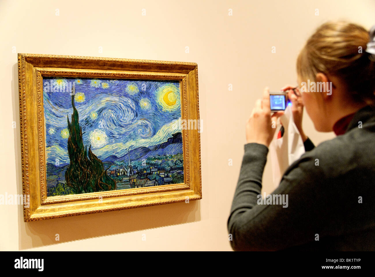 The Starry Night, 1889, by Vincent van Gogh, MOMA, Museum of Modern Art, City Stock Photo - Alamy