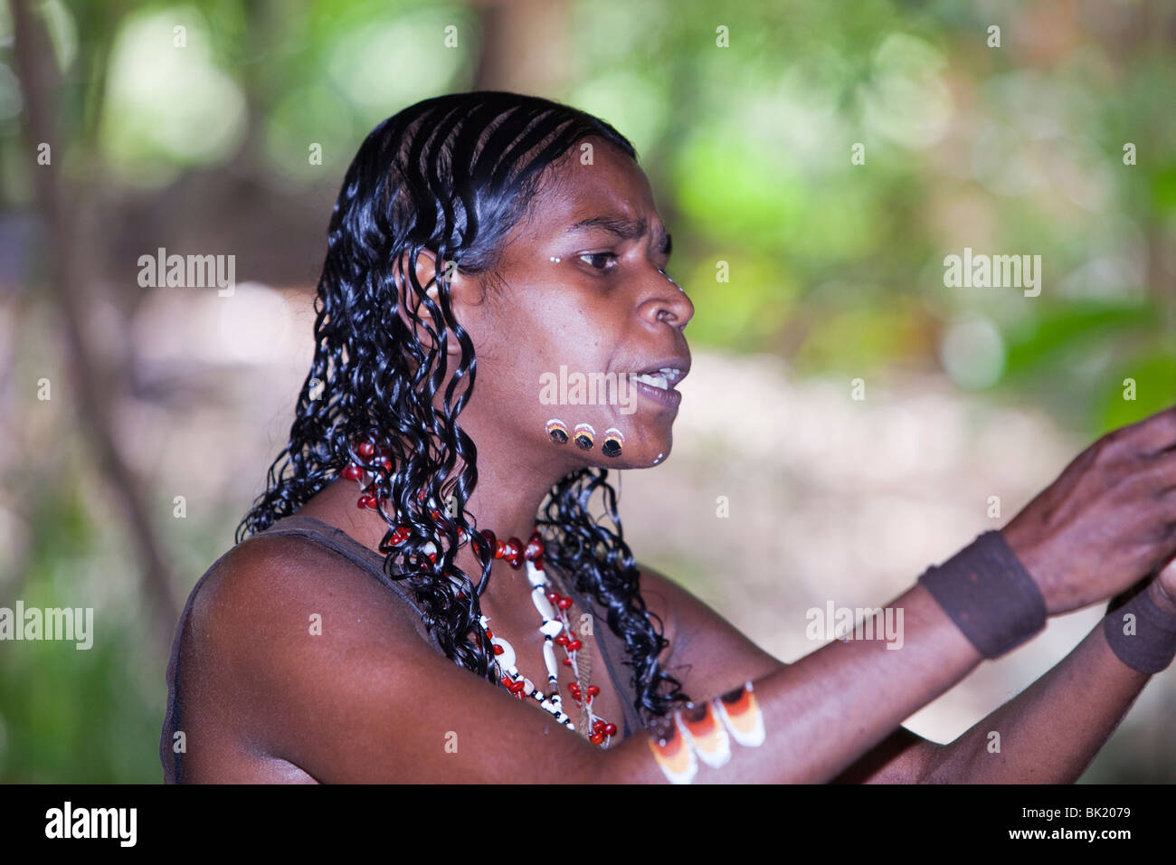 An aboriginal lady at the Tjapukai Aboriginal Park near Cairns, Queensland, Australia. Stock Photo