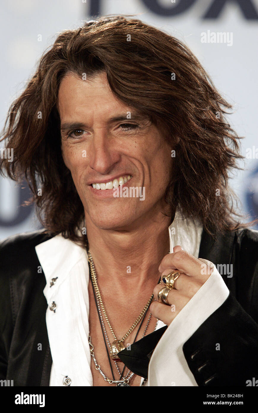 JOE PERRY 6TH AMERICAN IDOL GRAND FINALE KODAK THEATRE HOLLYWOOD LOS