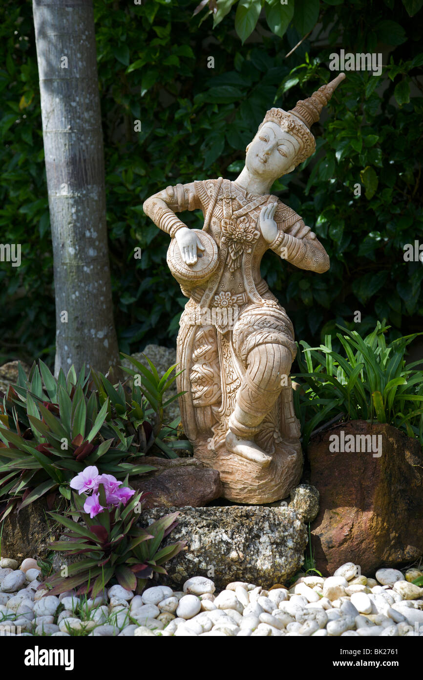 Thai garden hires stock photography and images Alamy