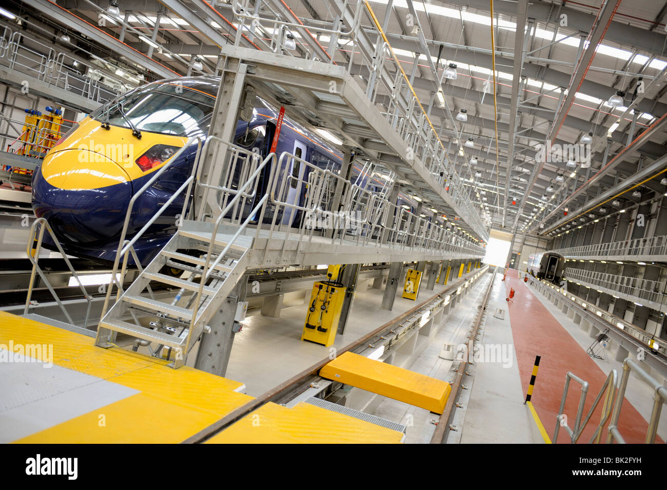 https://c8.alamy.com/comp/BK2FYH/new-high-speed-trains-are-prepared-for-use-by-the-go-ahead-group-on-BK2FYH.jpg