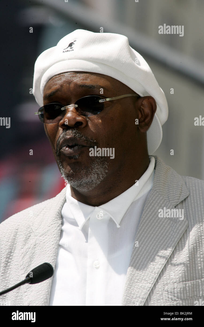 SAMUEL L. JACKSON HALLE BERRY HOLLYWOOD WALK OF FAME HOLLYWOOD LOS ANGELES USA 03 April 2007 Stock Photo