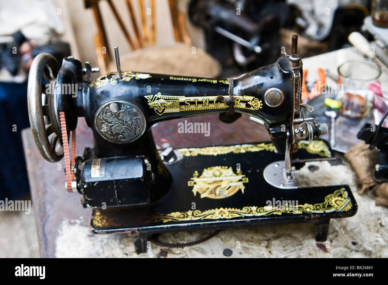 An old Singer sowing machine is still in use in Cairo Stock Photo - Alamy
