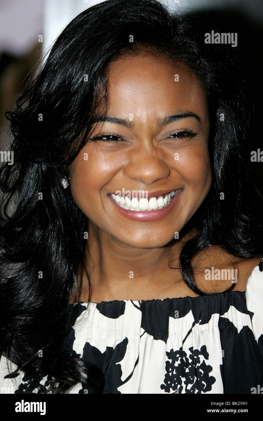 TATYANA ALI THE PURSUIT OF HAPPYNESS WORLD PREMIERE WESTWOOD LOS ANGELES USA 07 December 2006 Stock Photo