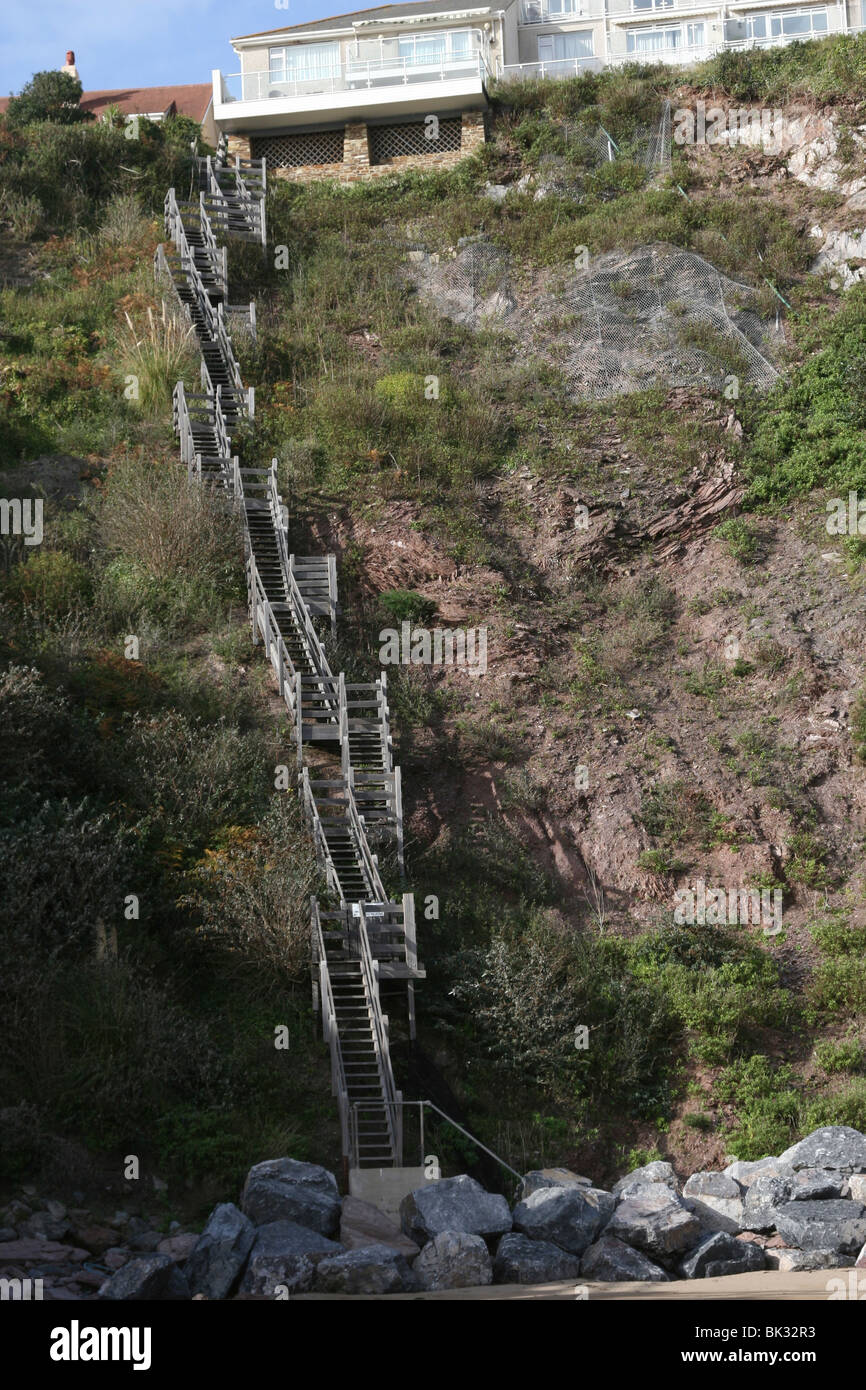 File:Steep steps to Bedruthan Beach - geograph.org.uk - 1013897.jpg -  Wikimedia Commons