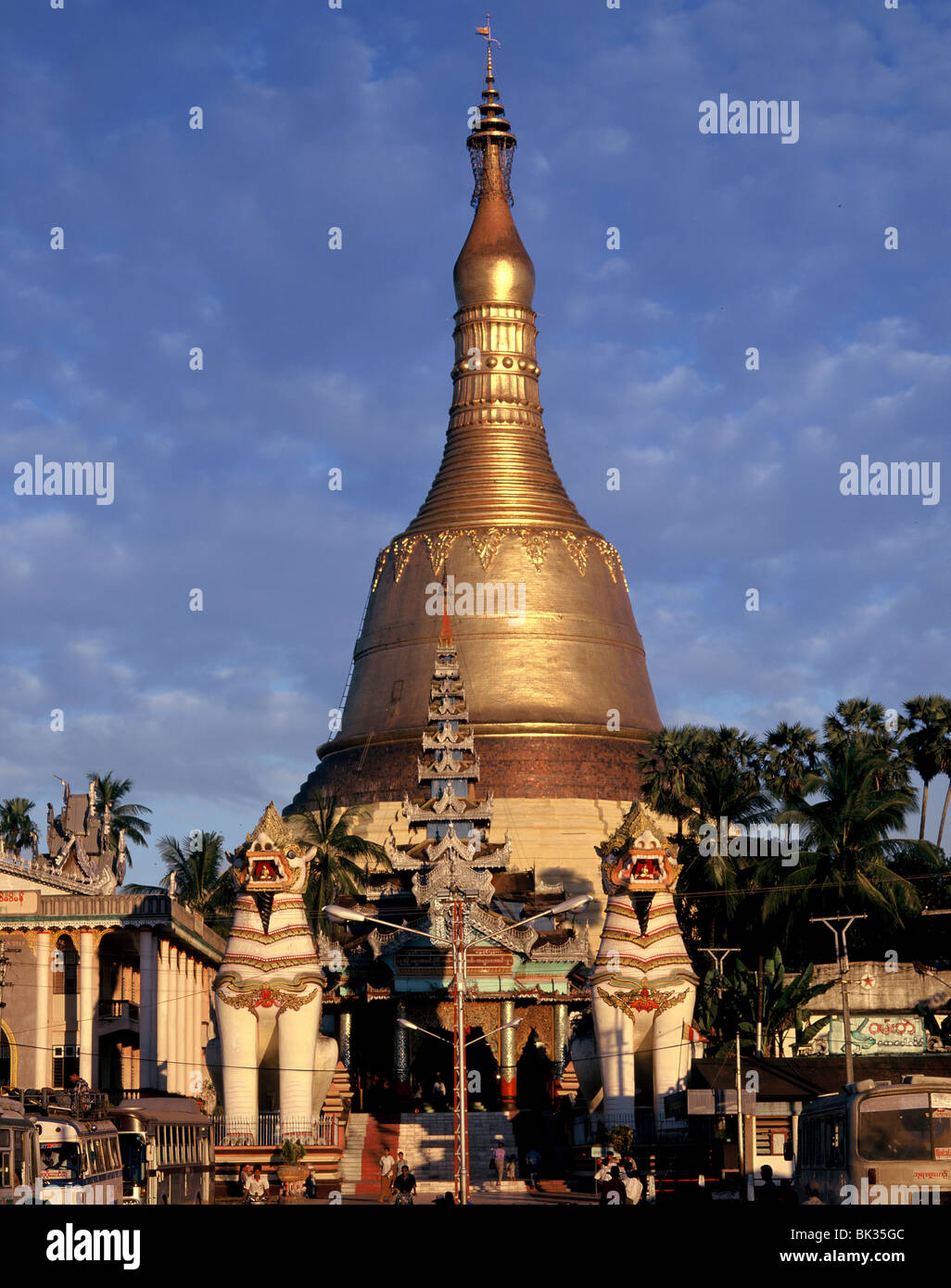 Shwemawdaw Paya, the Great pagoda of Pegu, Myanmar (Burma), Asia Stock Photo