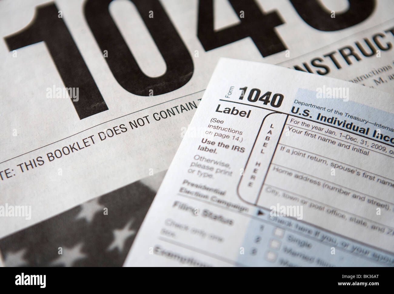 1040 income tax form hi-res stock photography and images - Alamy