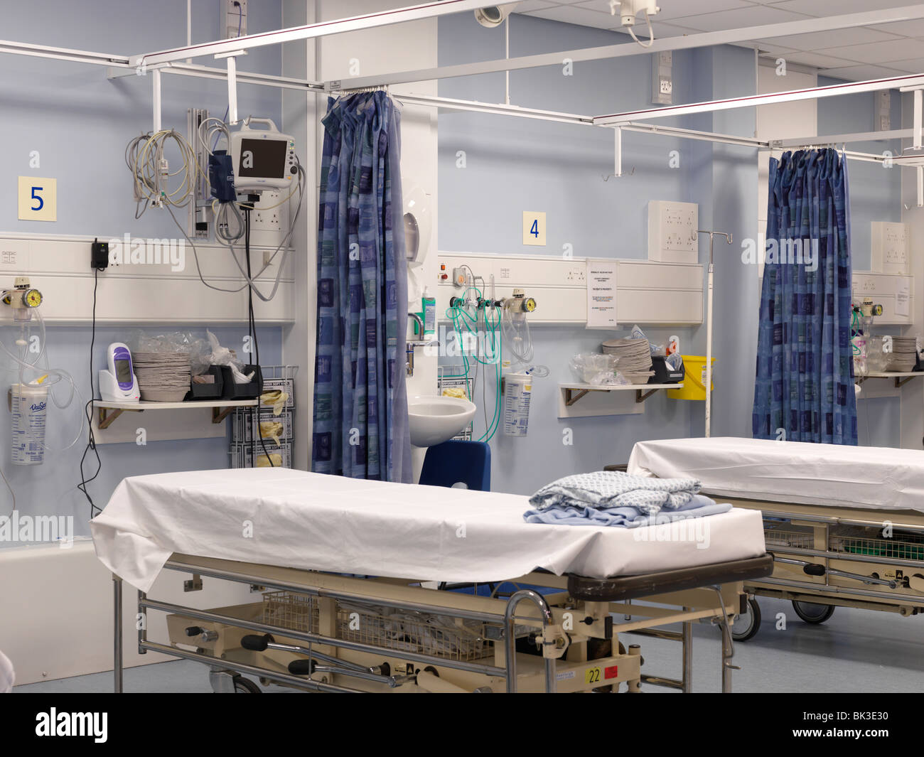 Hospital beds hires stock photography and images Alamy