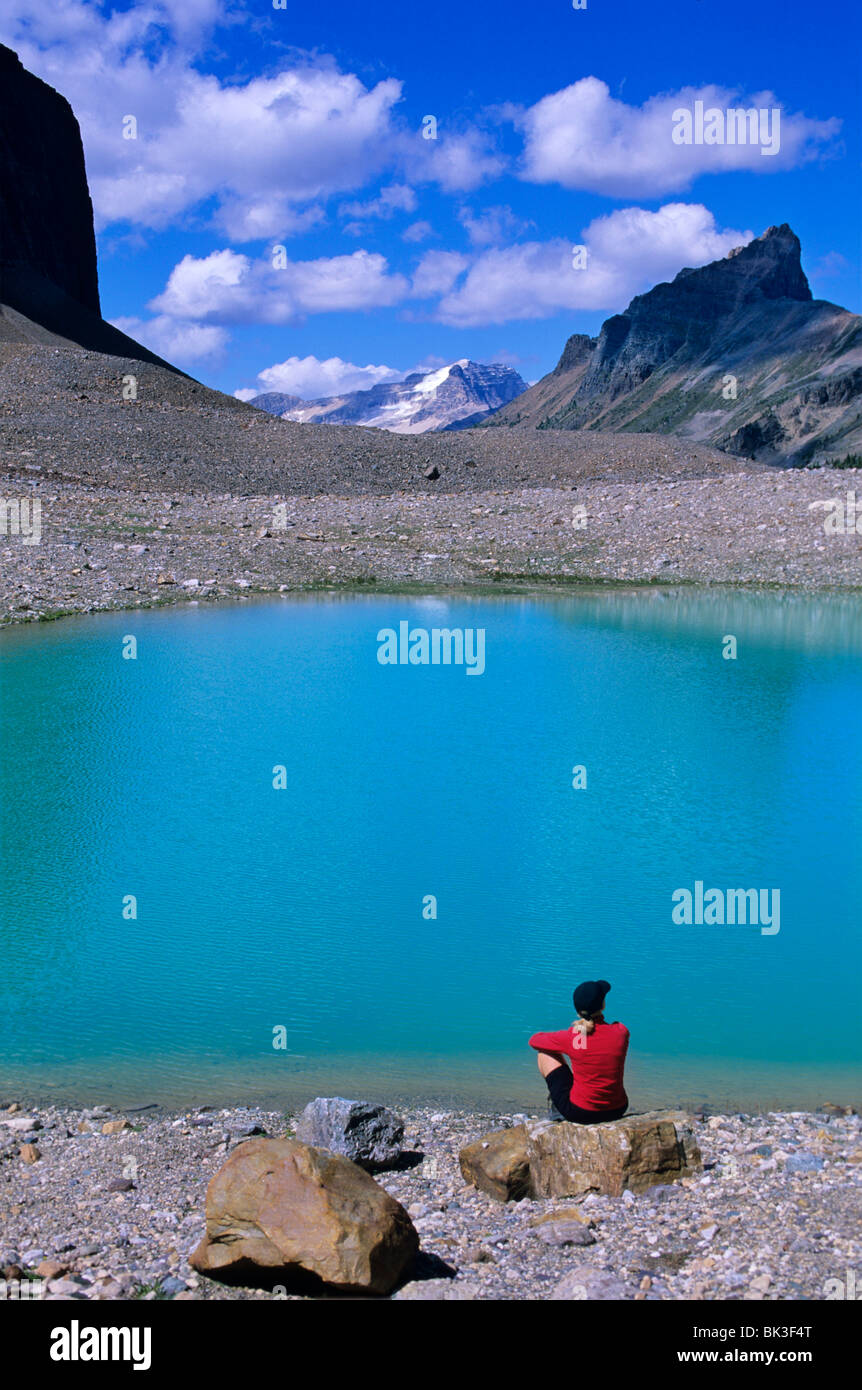 Hikers in yoho national park hi-res stock photography and images - Alamy