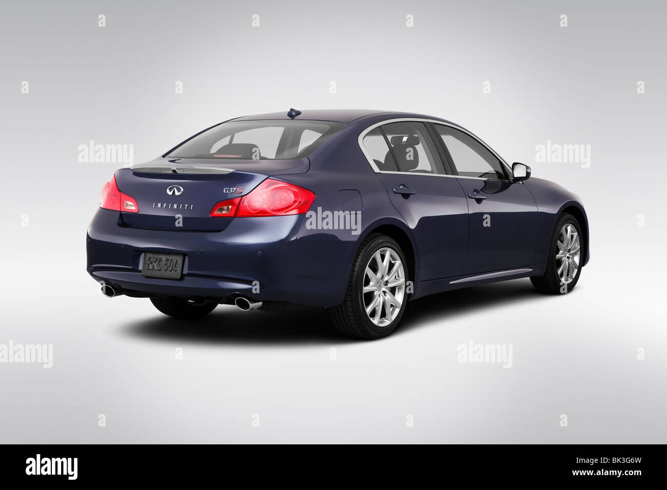 Nissan infiniti sedan hi-res stock photography and images - Alamy