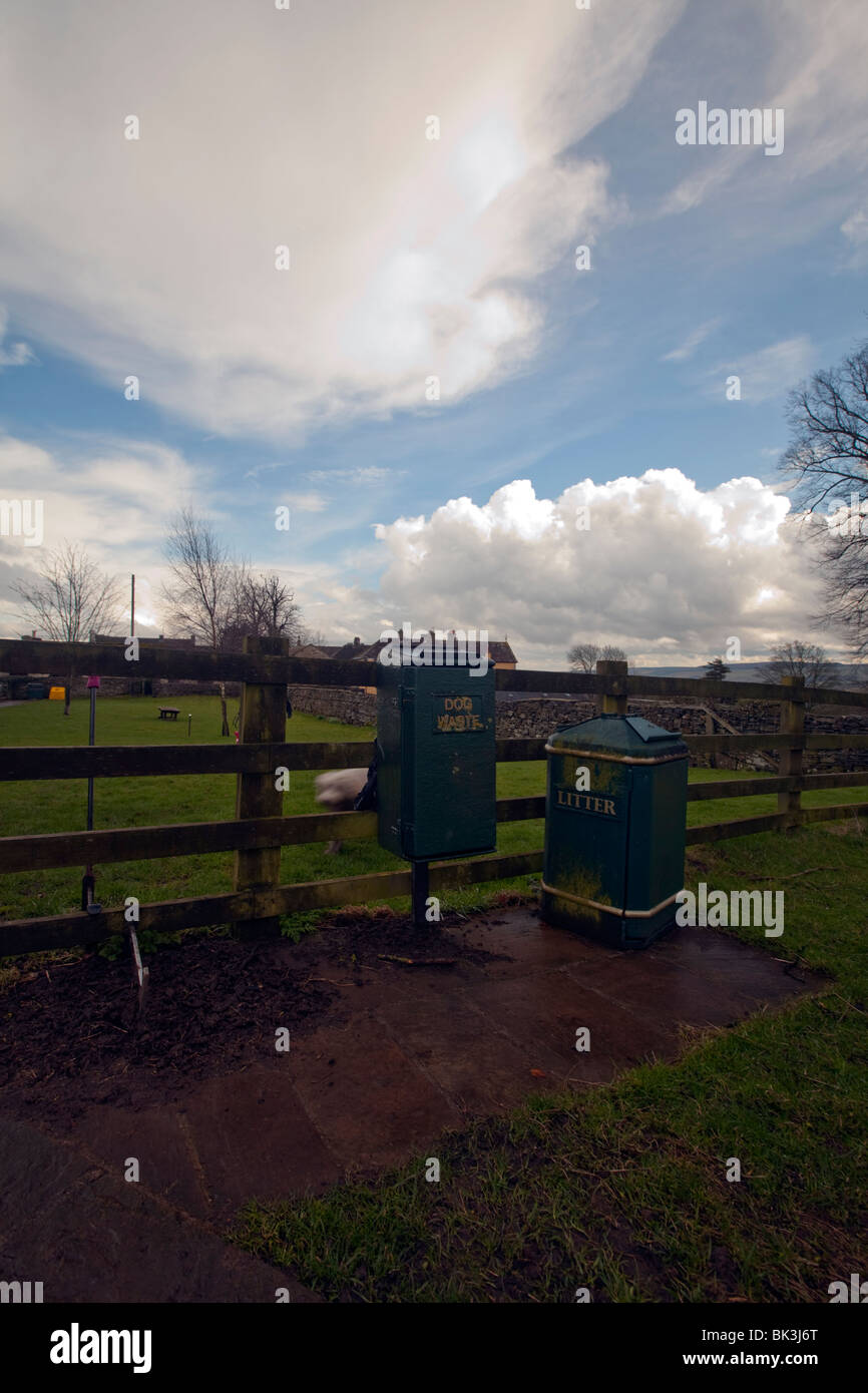 Dog waste and rubbish bin in Leyburn, Yorkshire, pick it up and bin it
